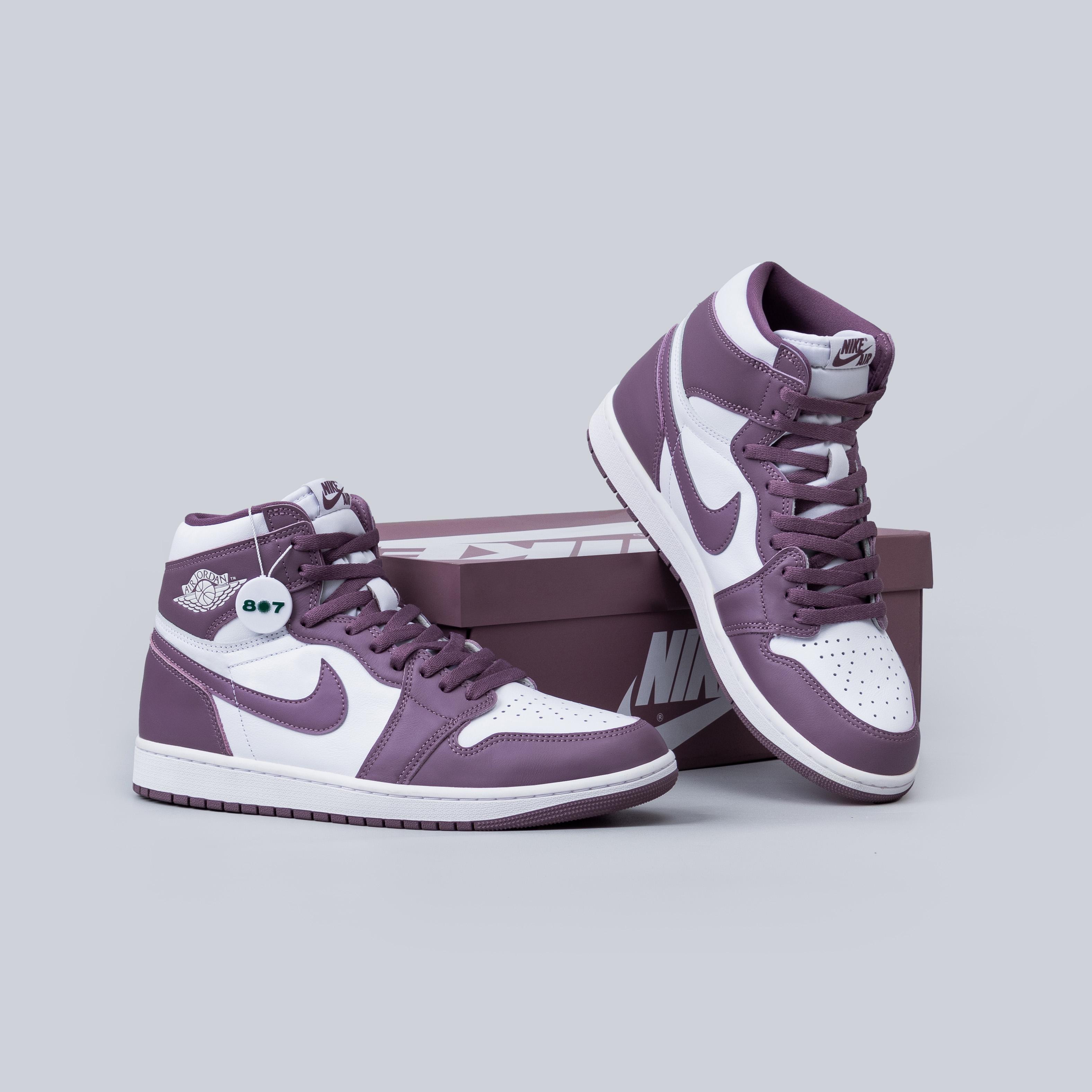 Air Jordan 1 High OG Mauve