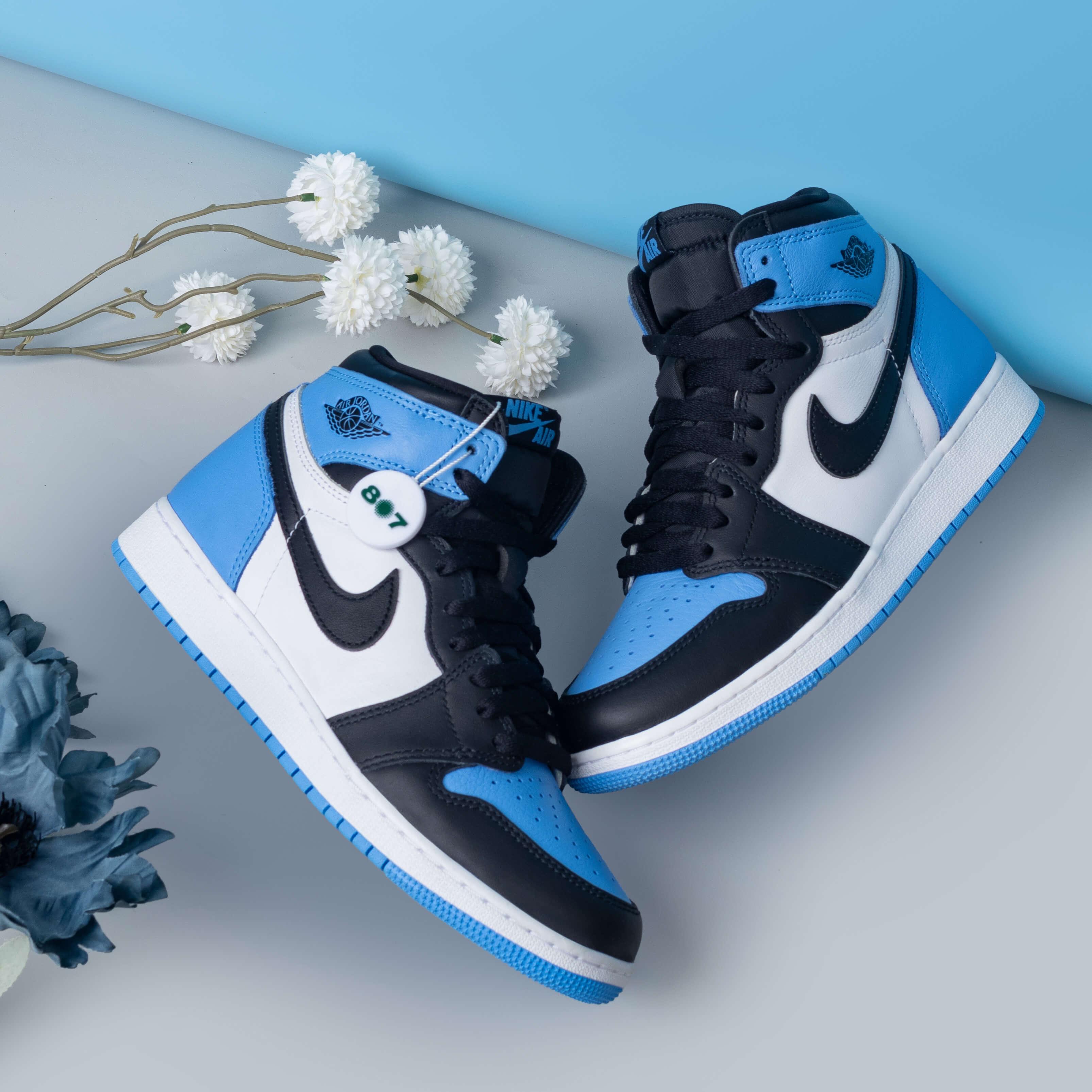 Air Jordan 1 High Unc Toe GS Women