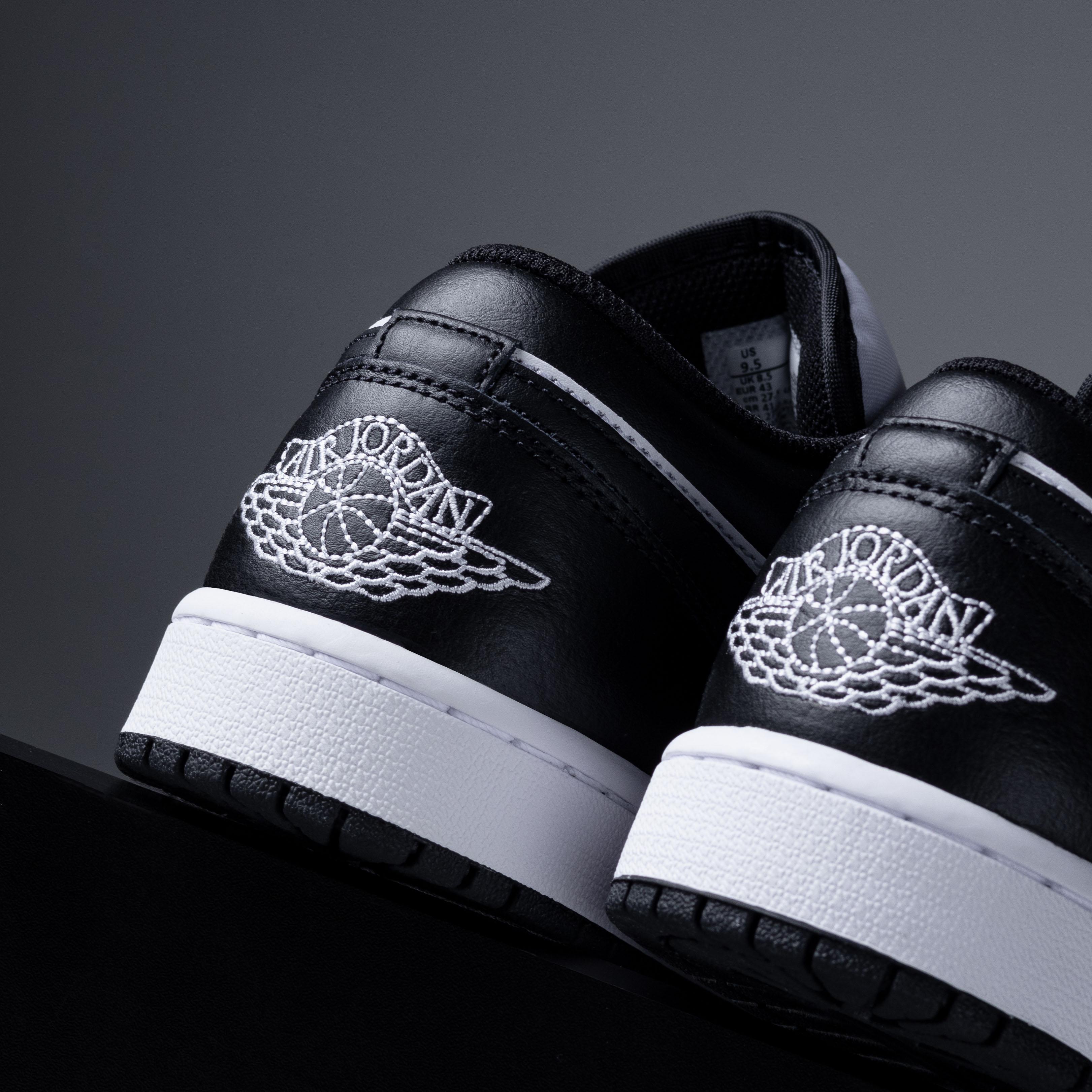 Air Jordan 1 Low White Black