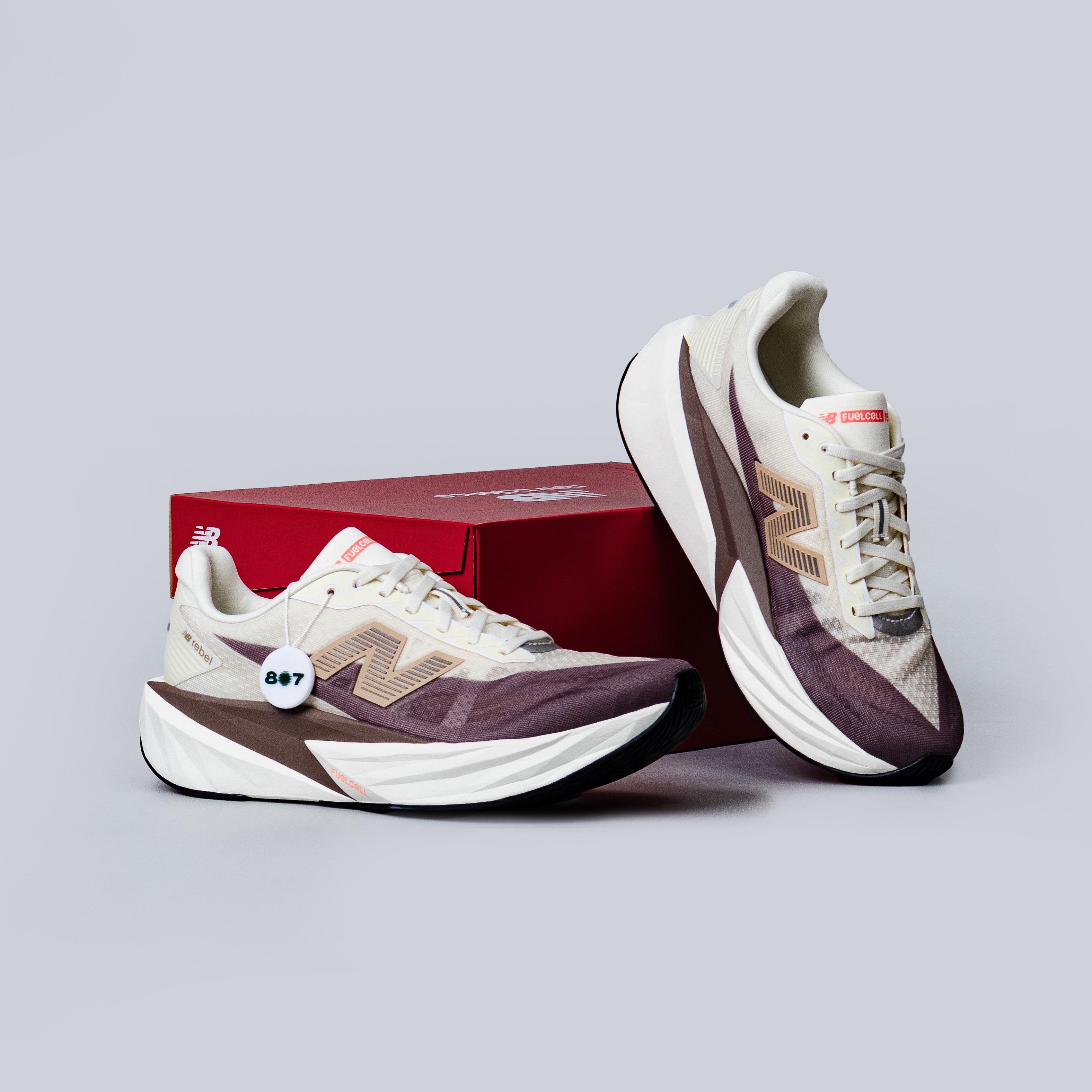 New Balance FuelCell Rebel V5 Angora Earth Shadow