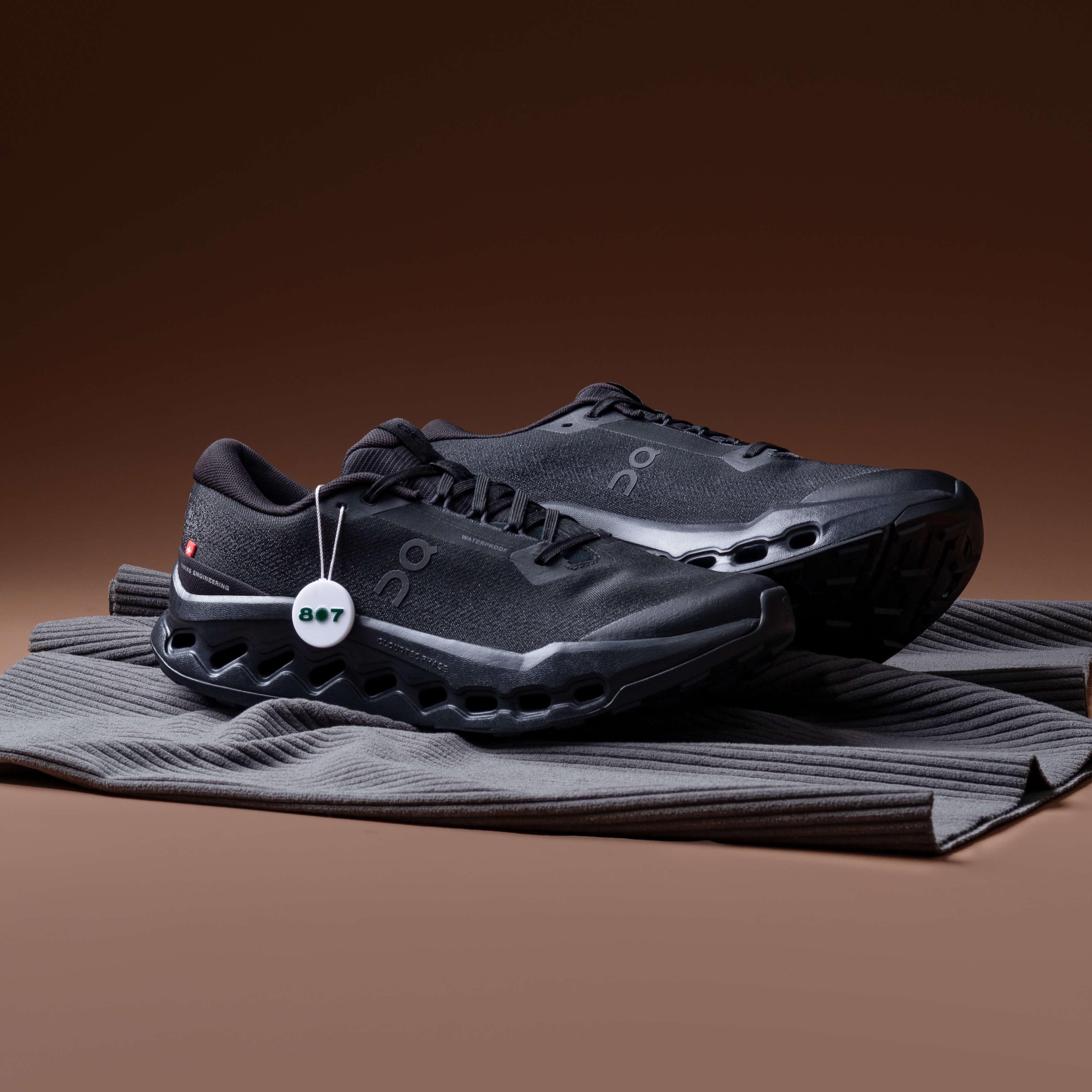 ON Cloudsurfer Trail 2 Waterproof Black