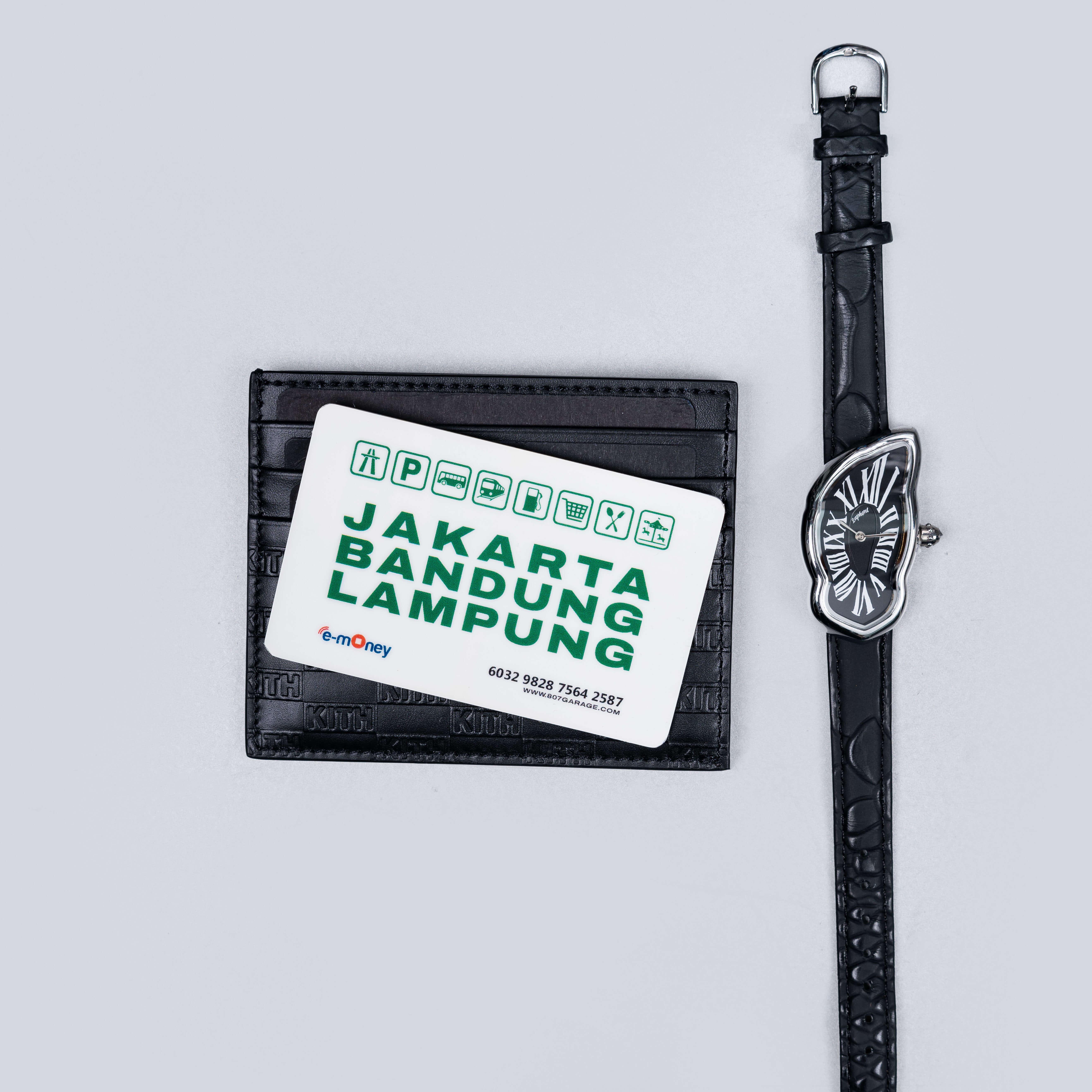 807 IDENTITY White Emoney