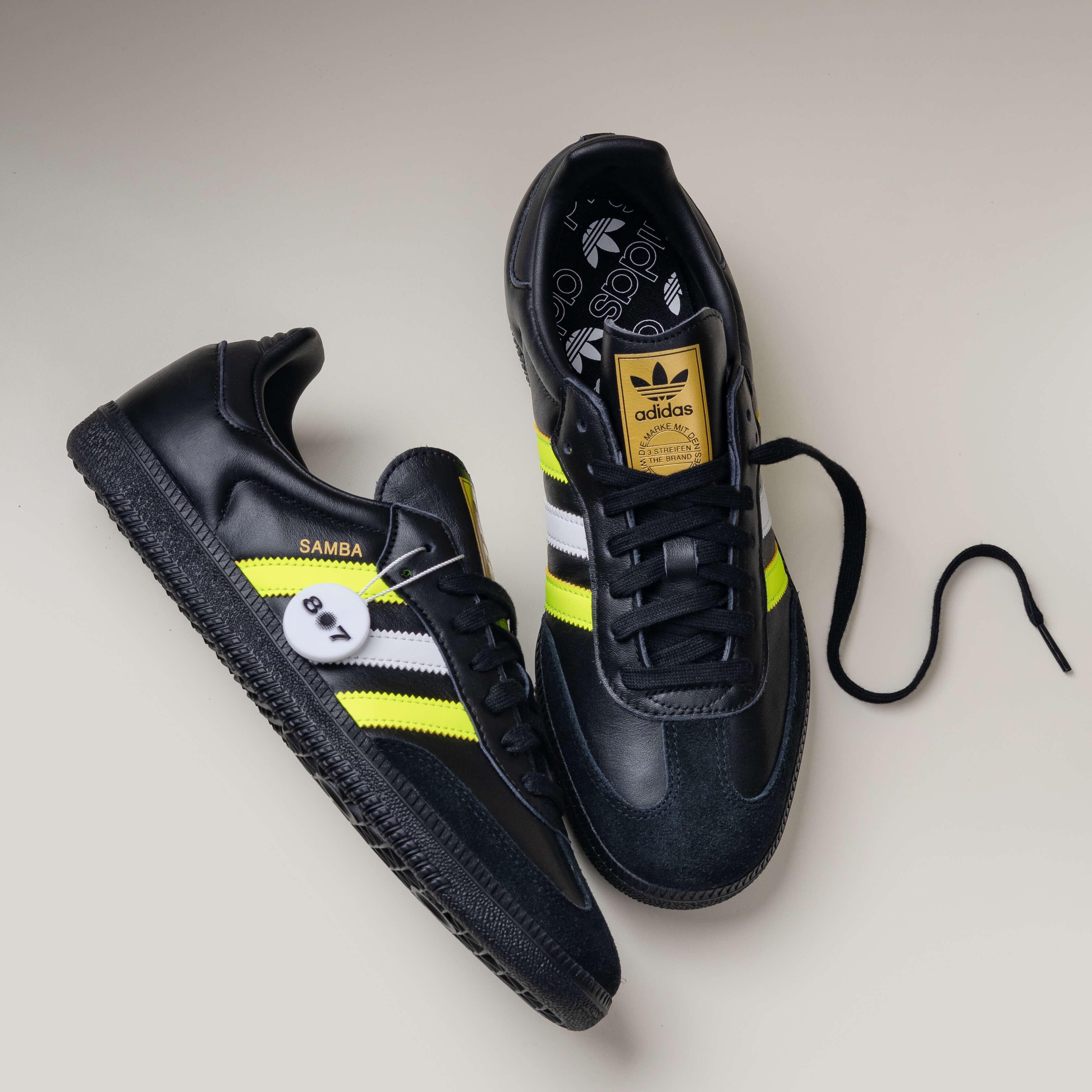 Adidas Samba OG Core Black Solar Yellow