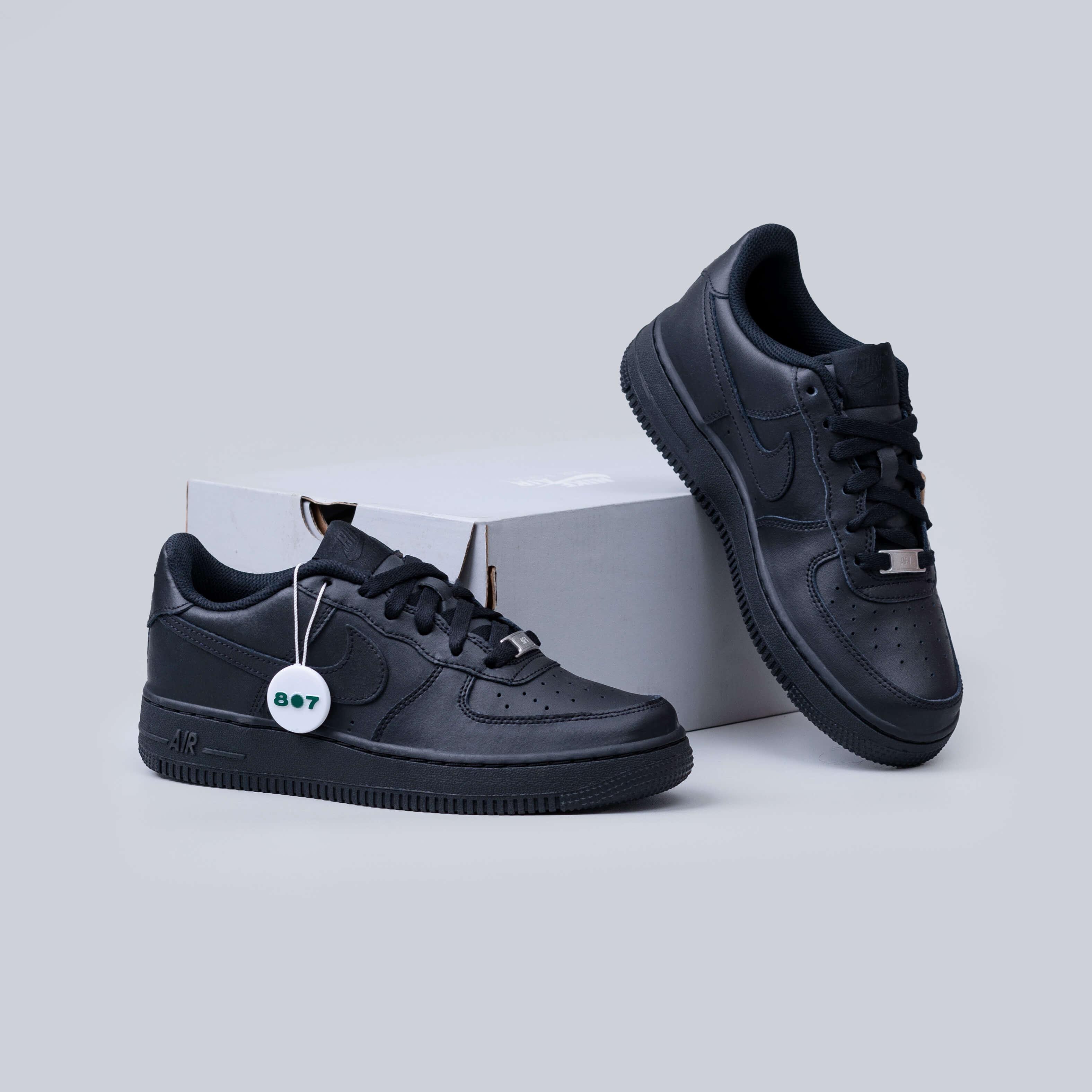 Air Force 1 Low LE Triple Black GS Women