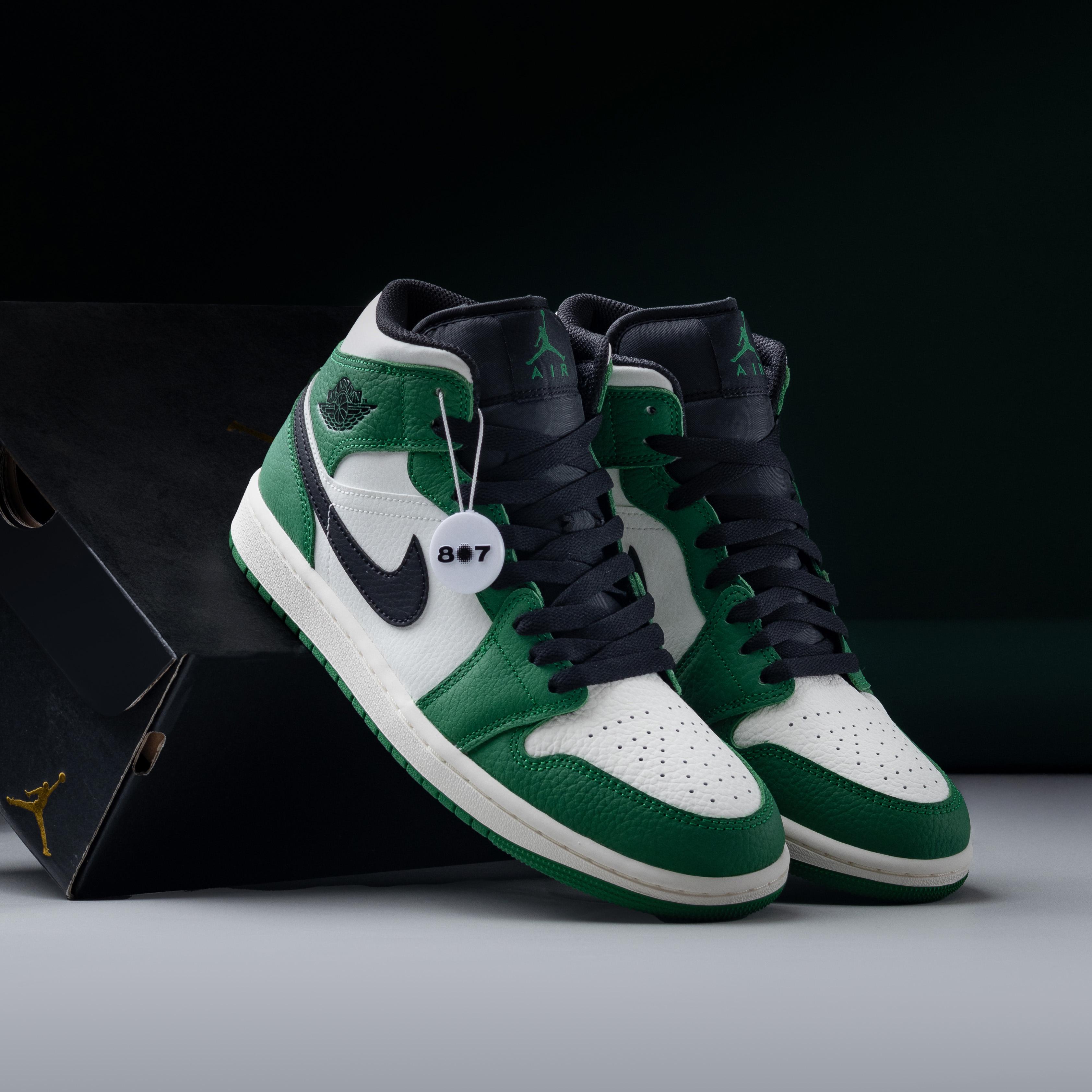 Air Jordan 1 Mid Pine Green White