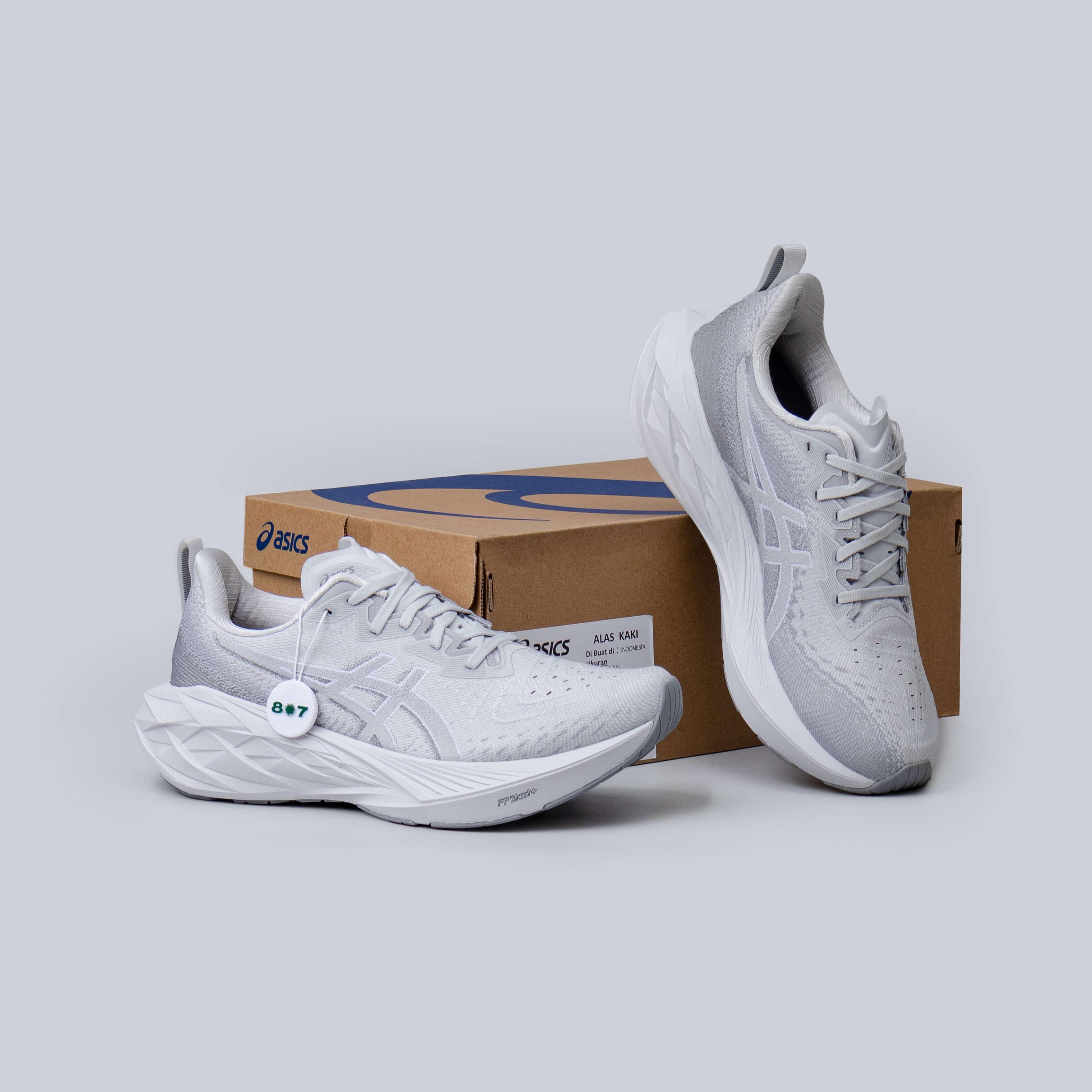 Asics Novablast 4 Concrete Steel Grey