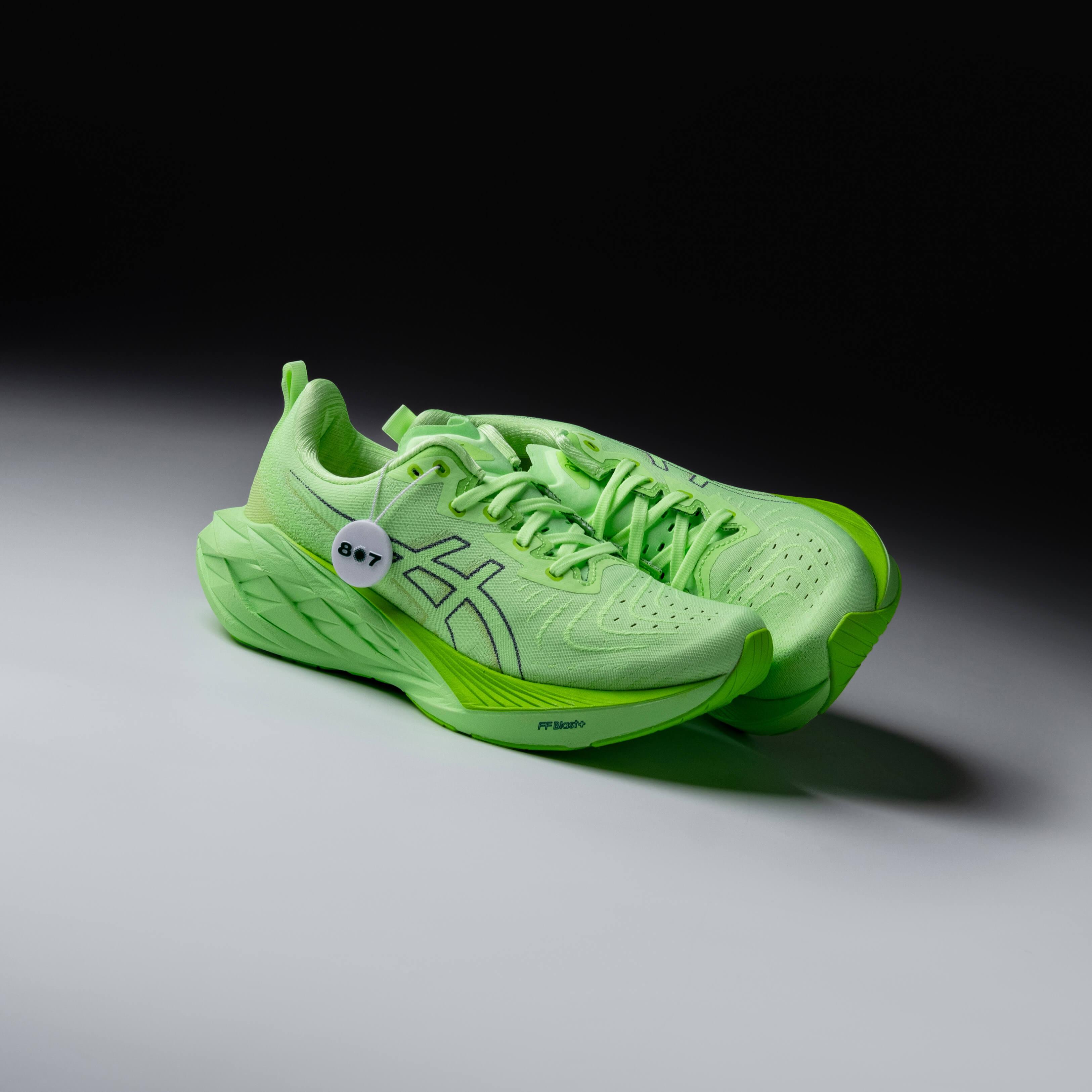 Asics Novablast 4 Illuminate Green