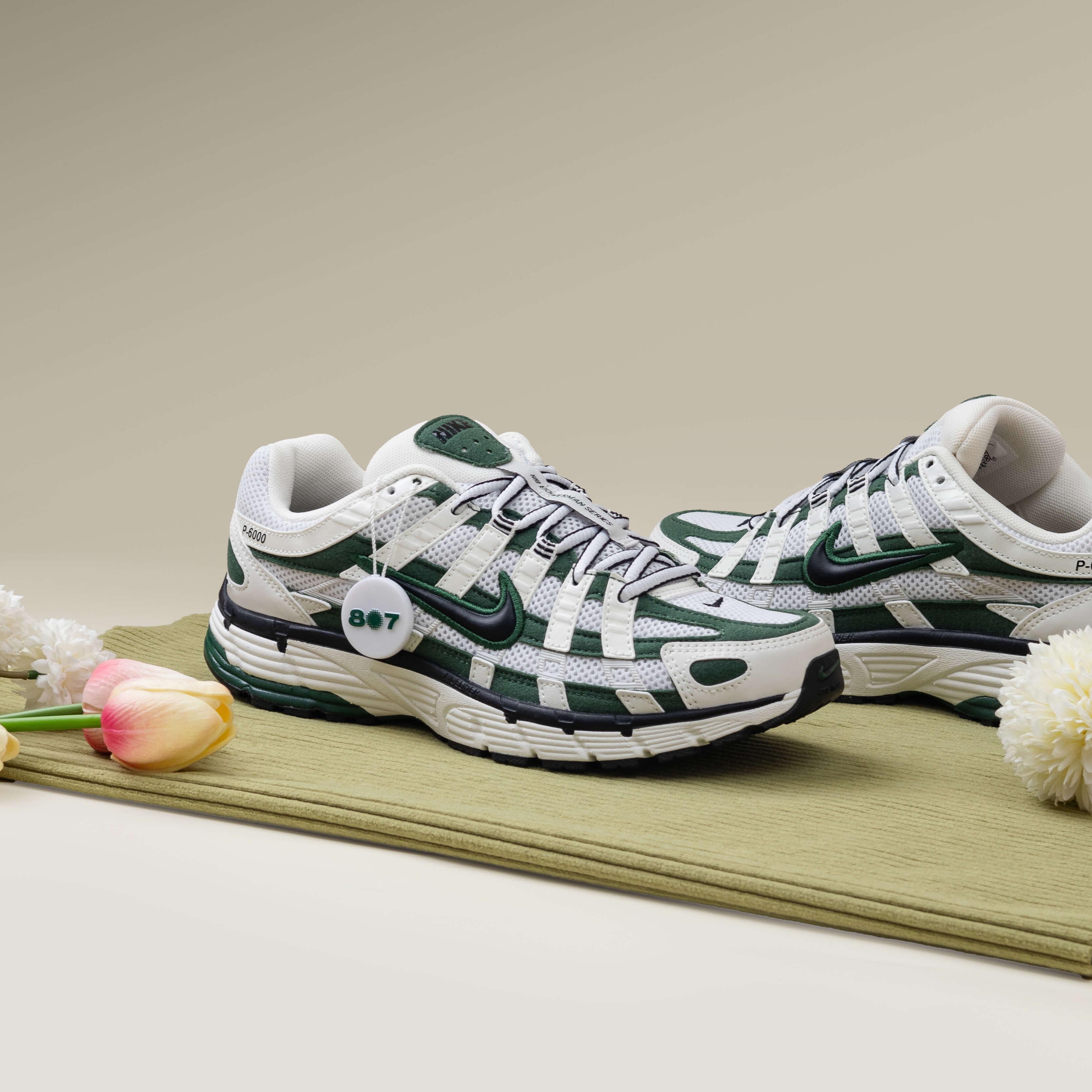 Nike P6000 Fir Dark Green White