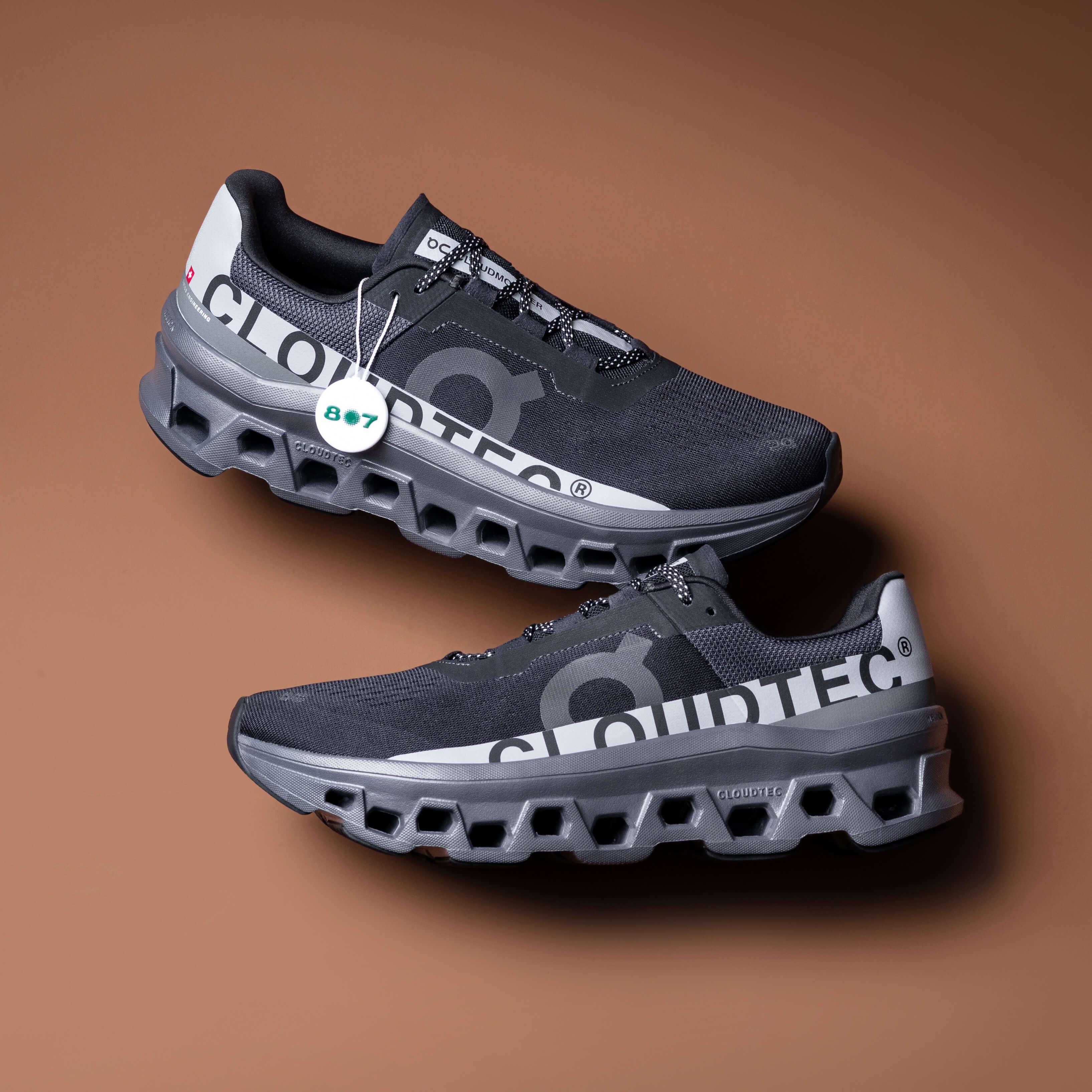 ON Cloudmonster Lumos Black