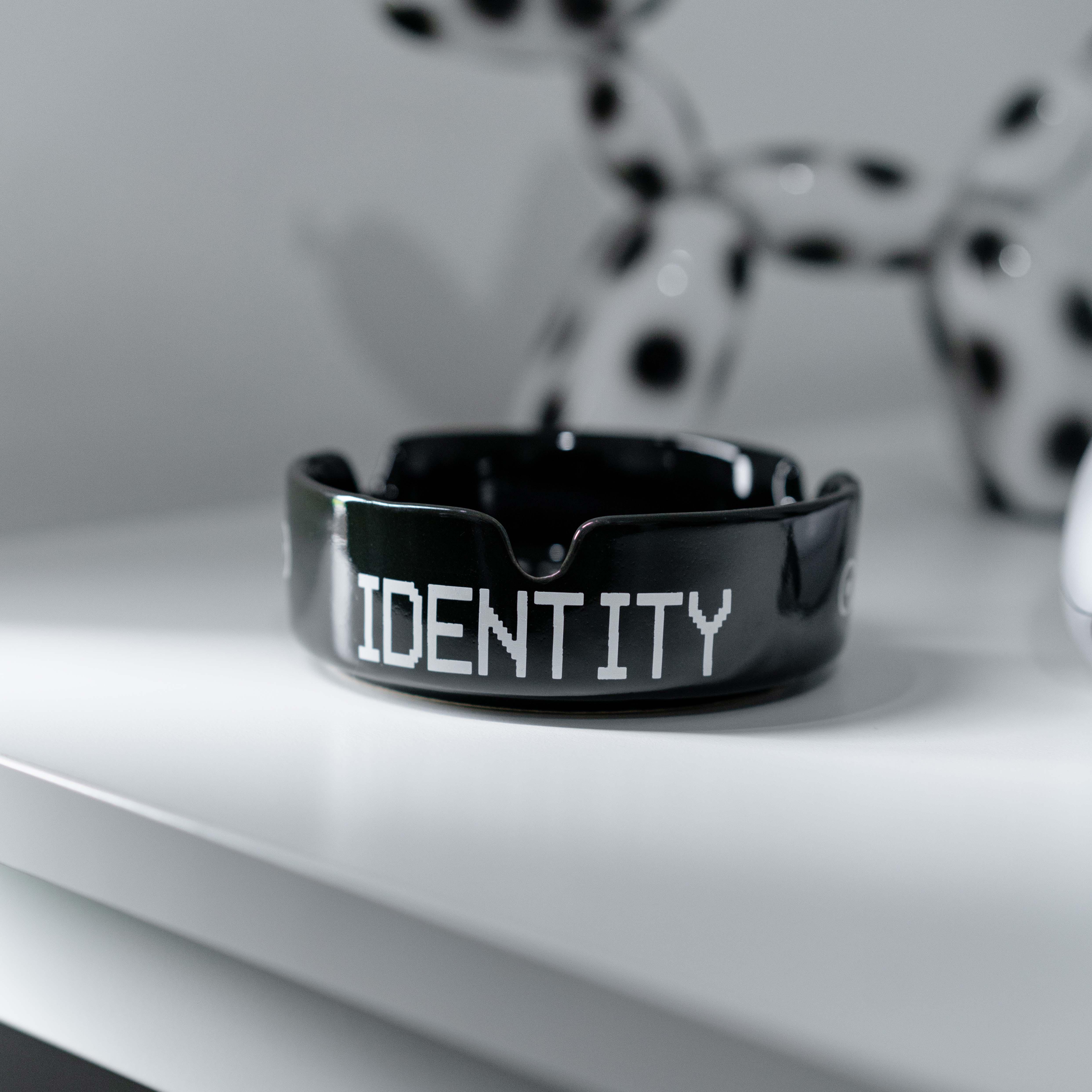 807 IDENTITY Ashtray Black