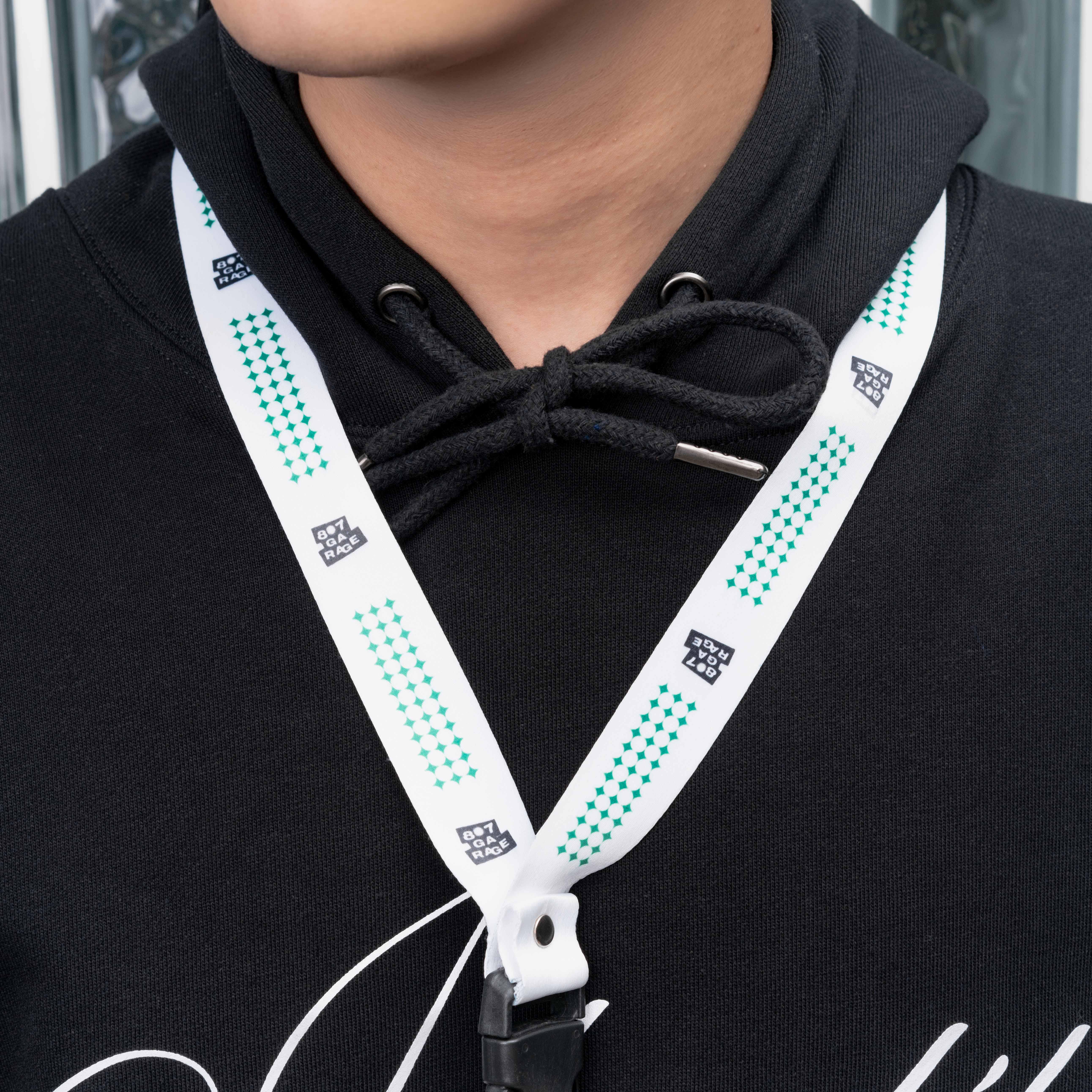 807 IDENTITY Lanyard White Star Green