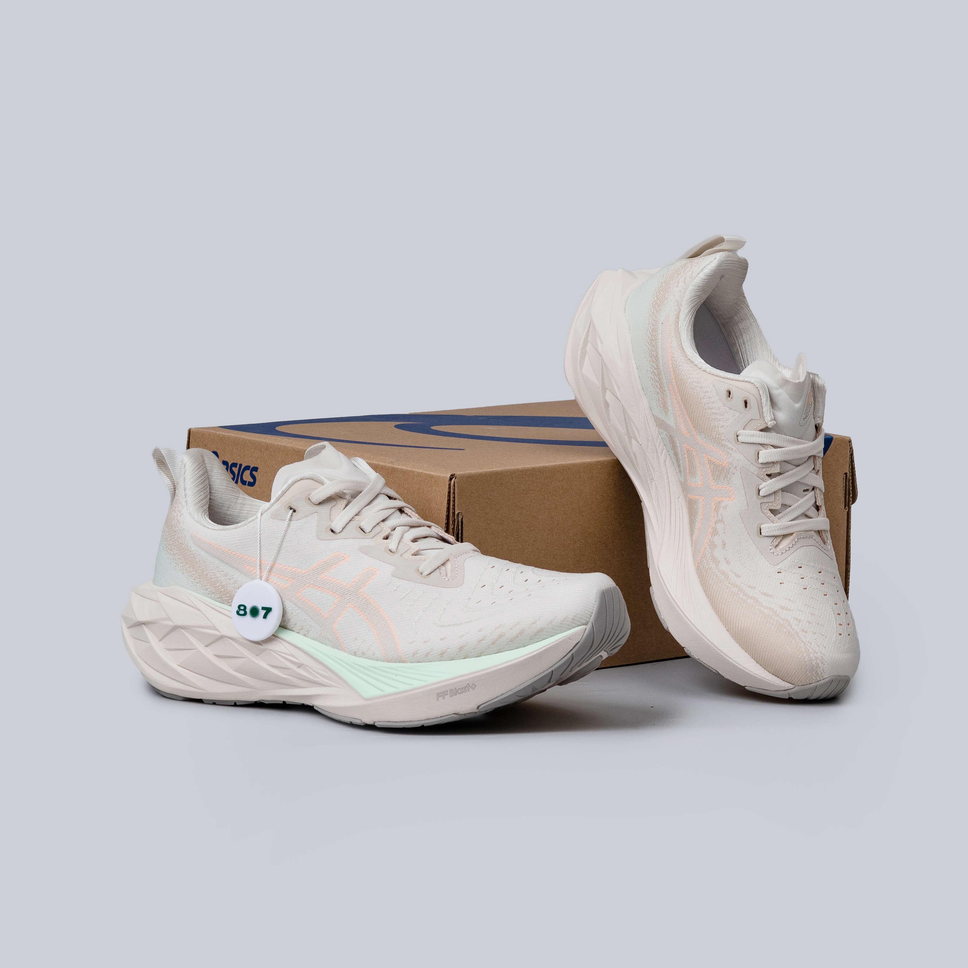 Asics Novablast 4 Oatmeal Moonrock