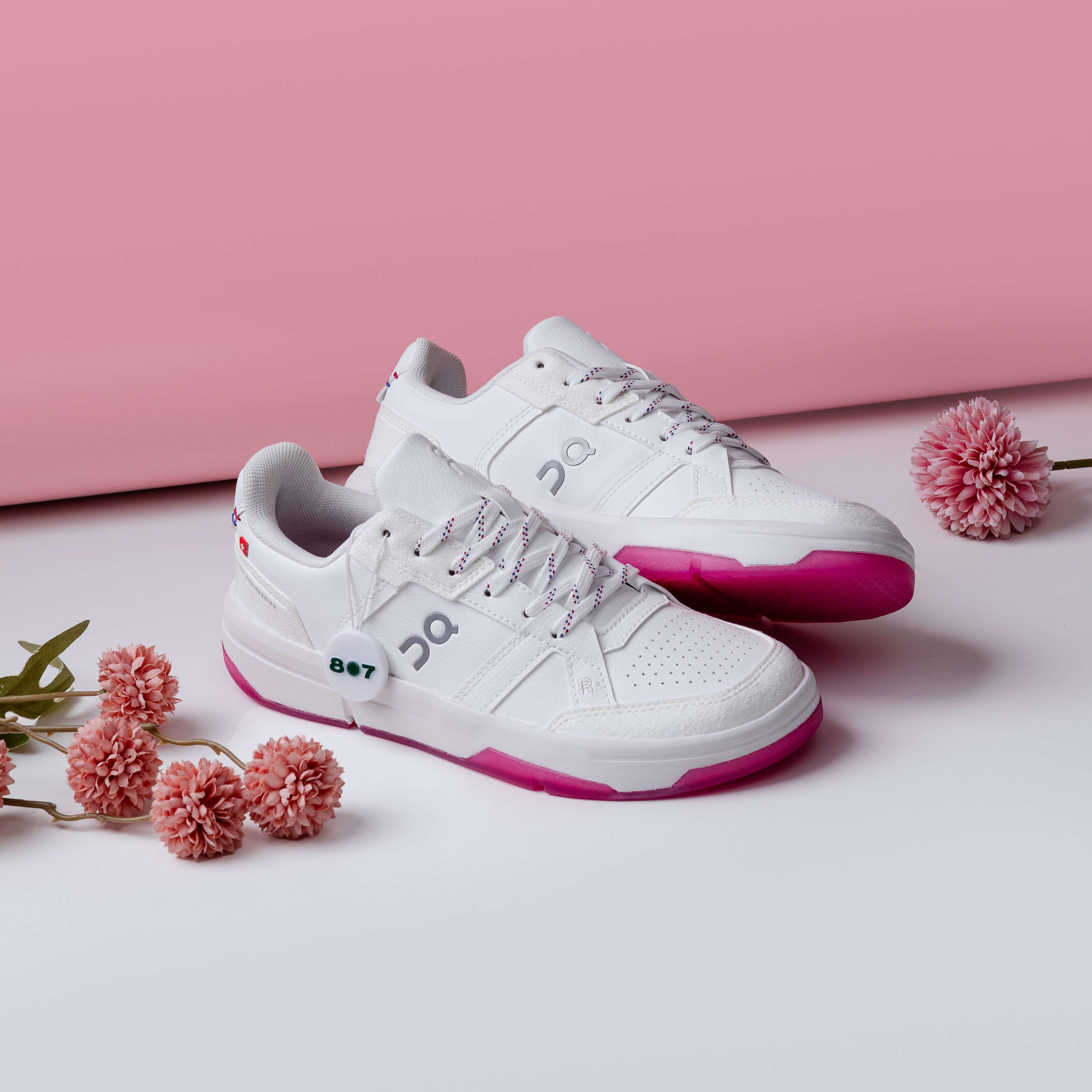 ON The Roger Clubhouse White Grenadine