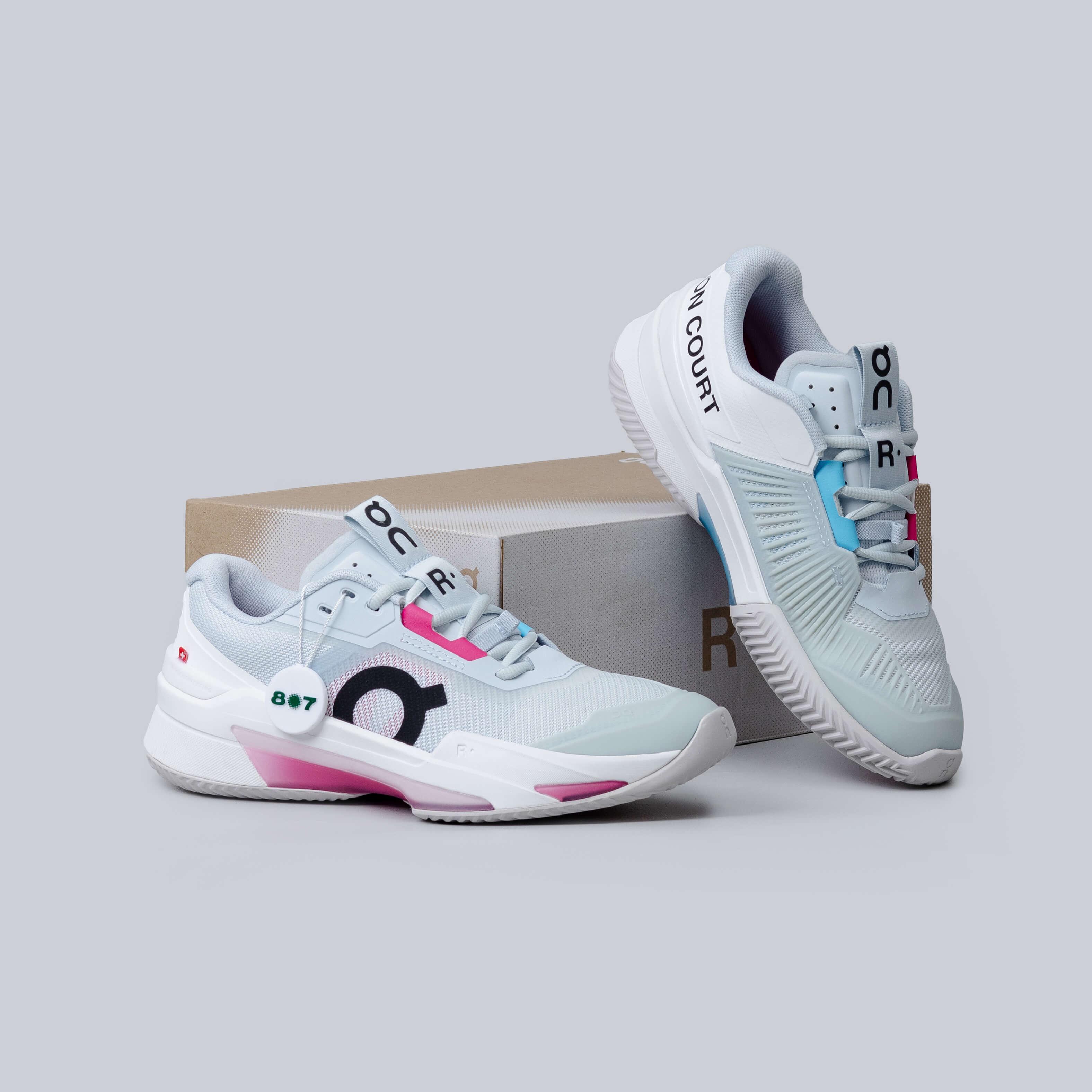 ON The Roger Pro Fire Arctic Pink