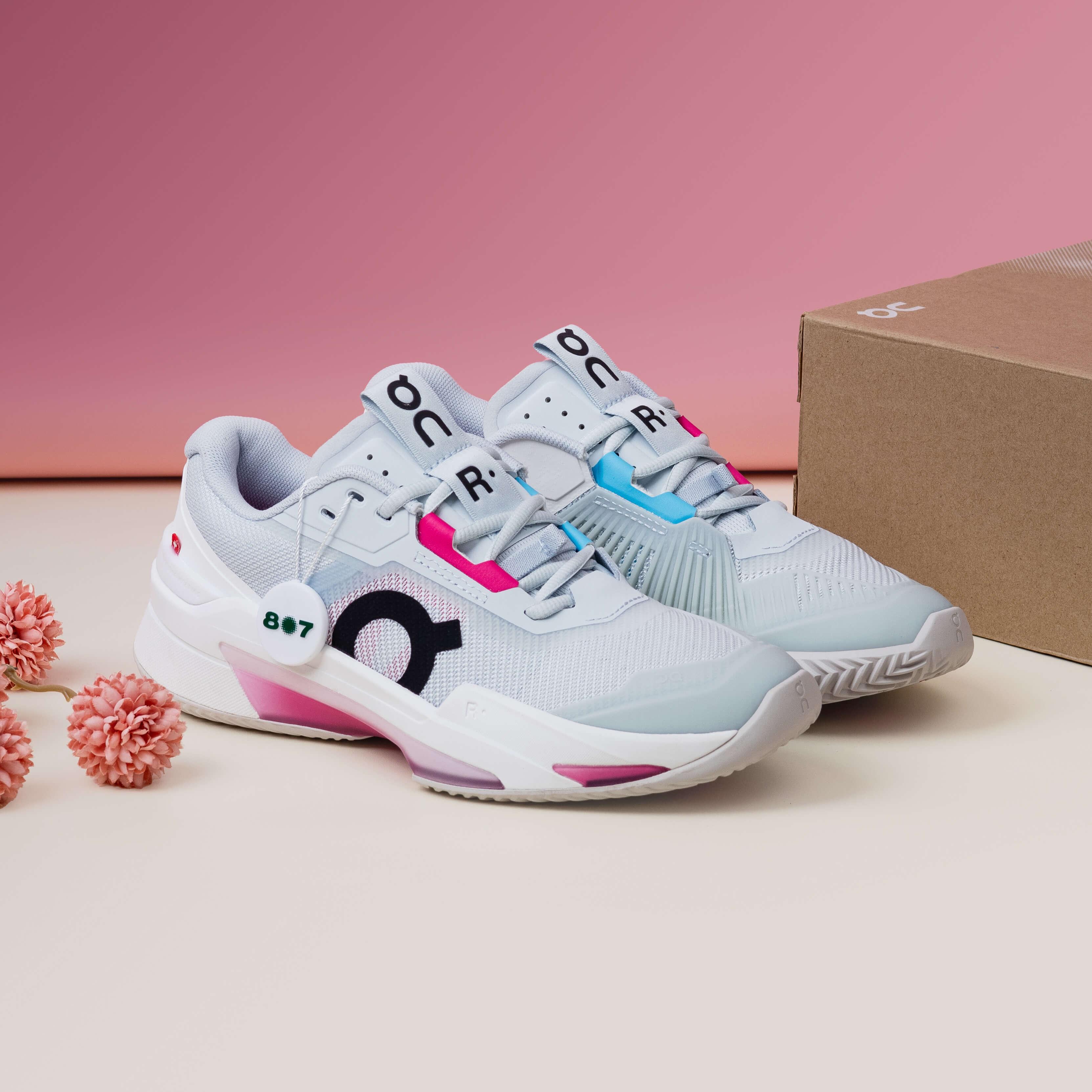 ON The Roger Pro Fire Arctic Pink