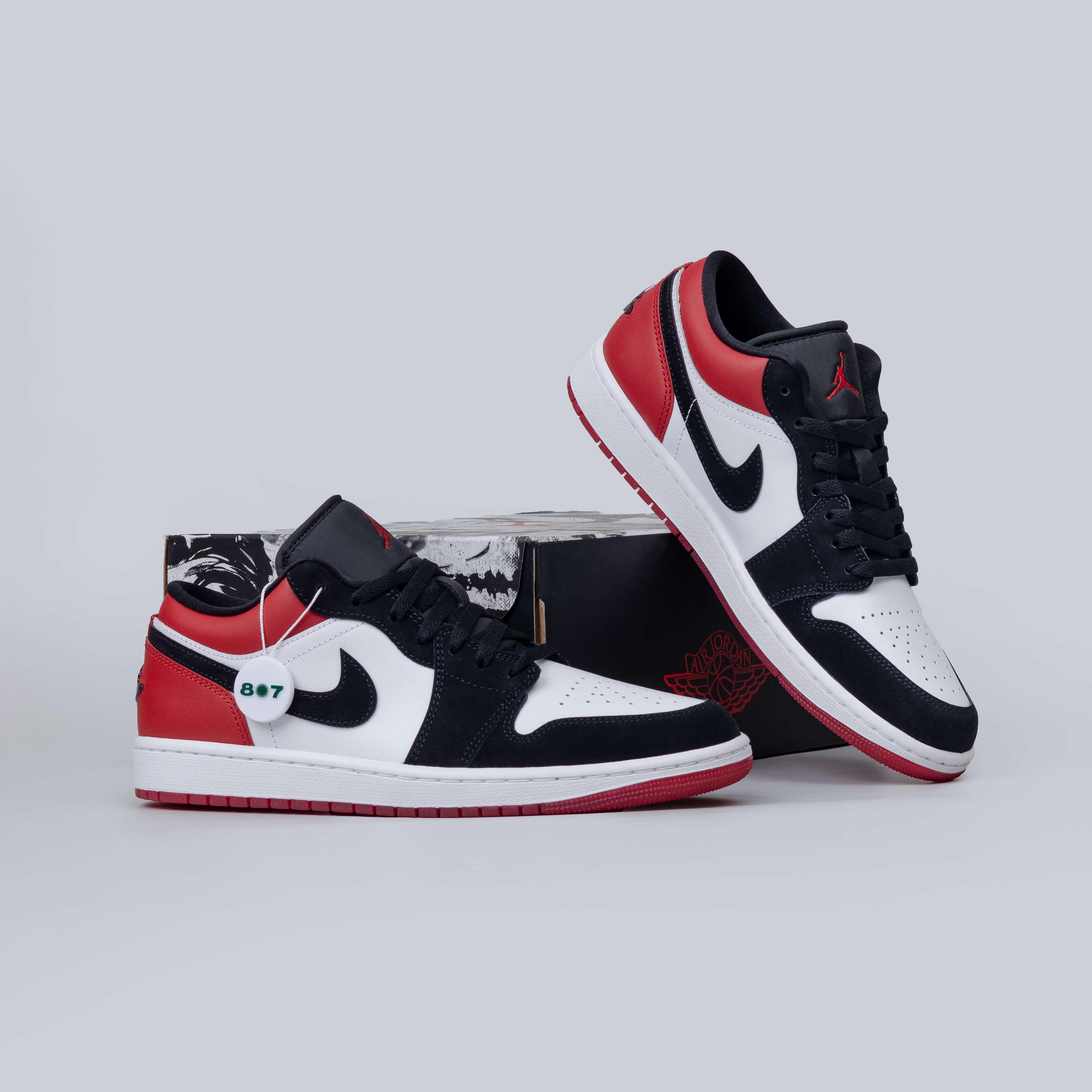 Air Jordan 1 Low SE Black Toe