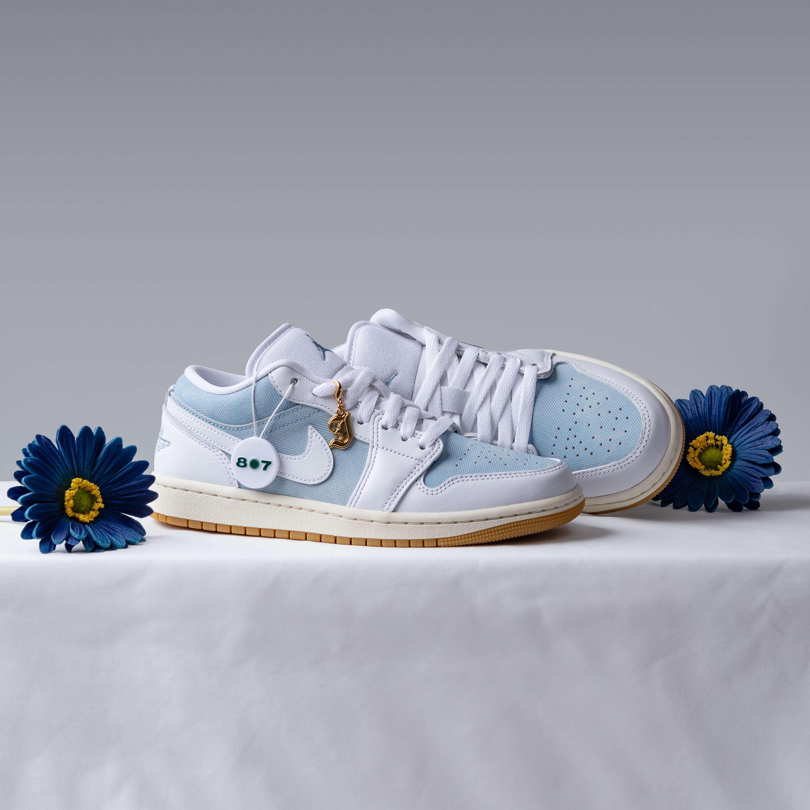 Air Jordan 1 Low Denim Worn Blue