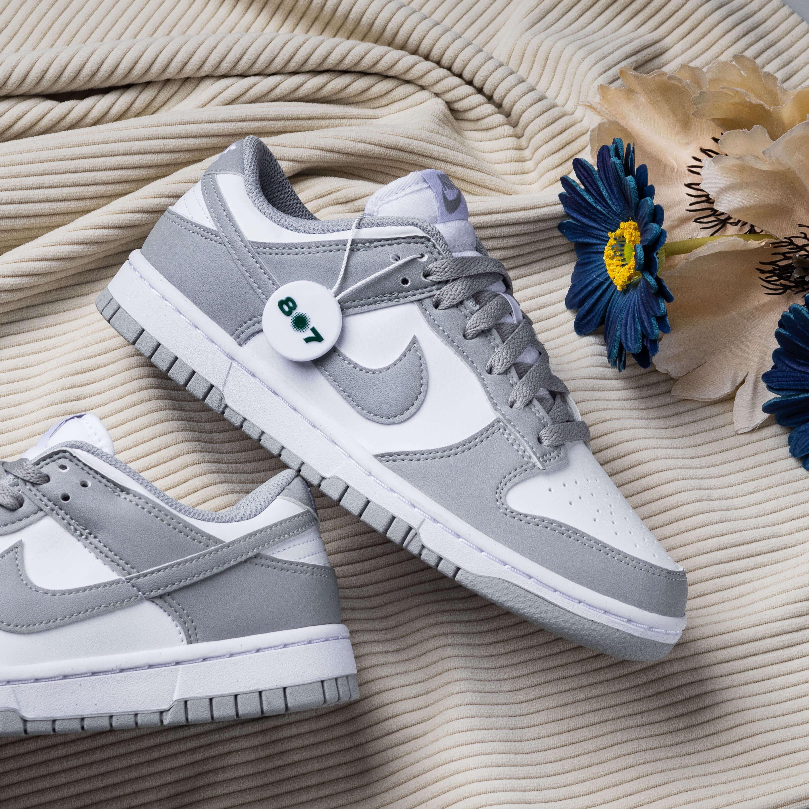 Dunk Low Next Nature Light Smoke Grey