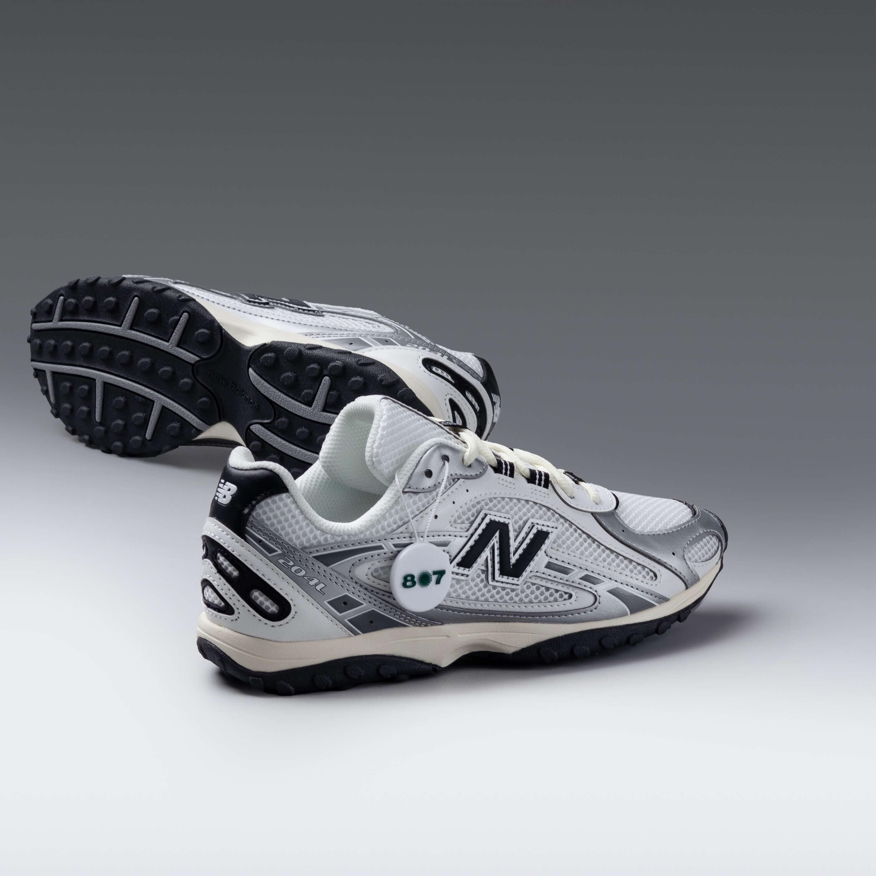 New Balance 204L Silver Metallic Black