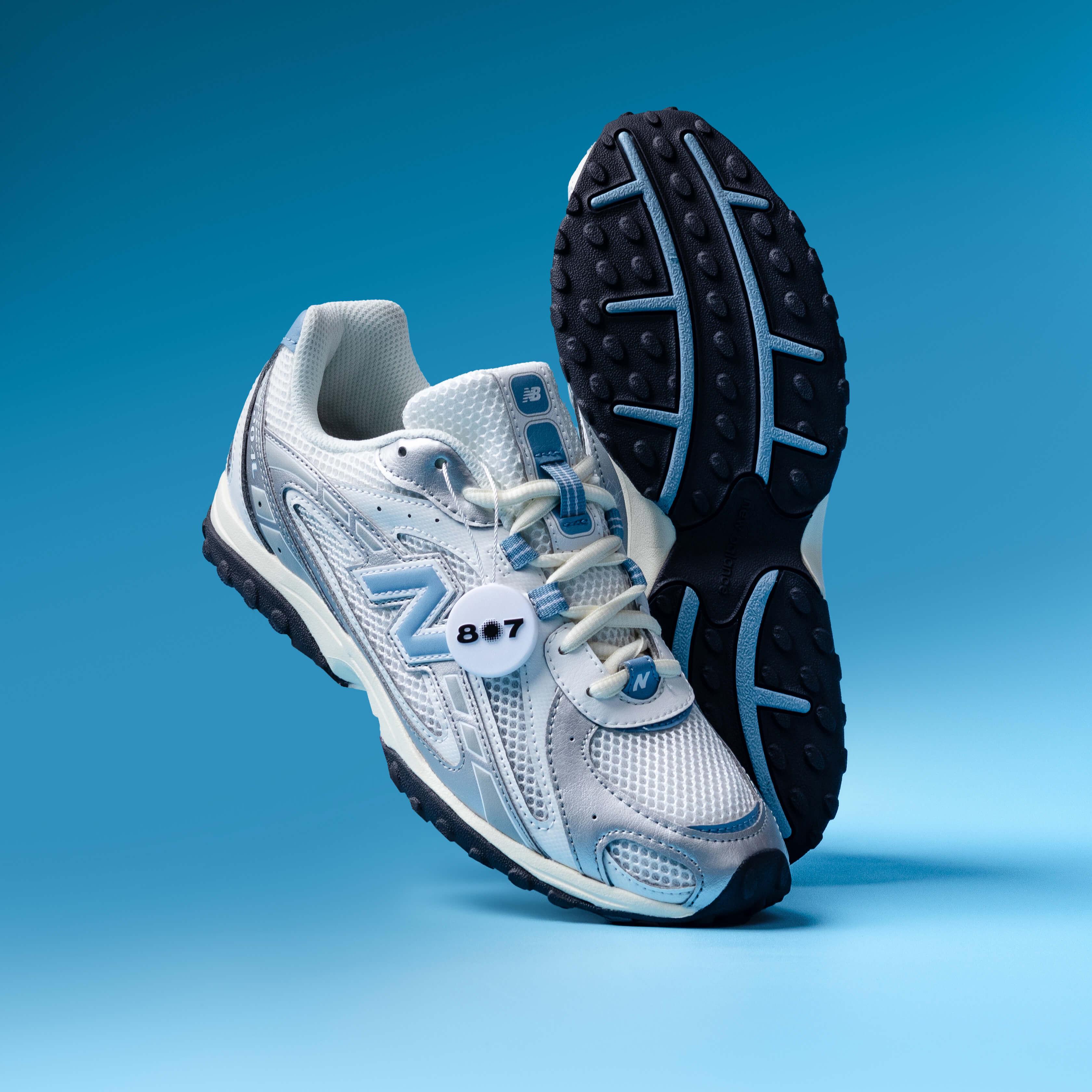 New Balance 204L Silver Metallic Sky