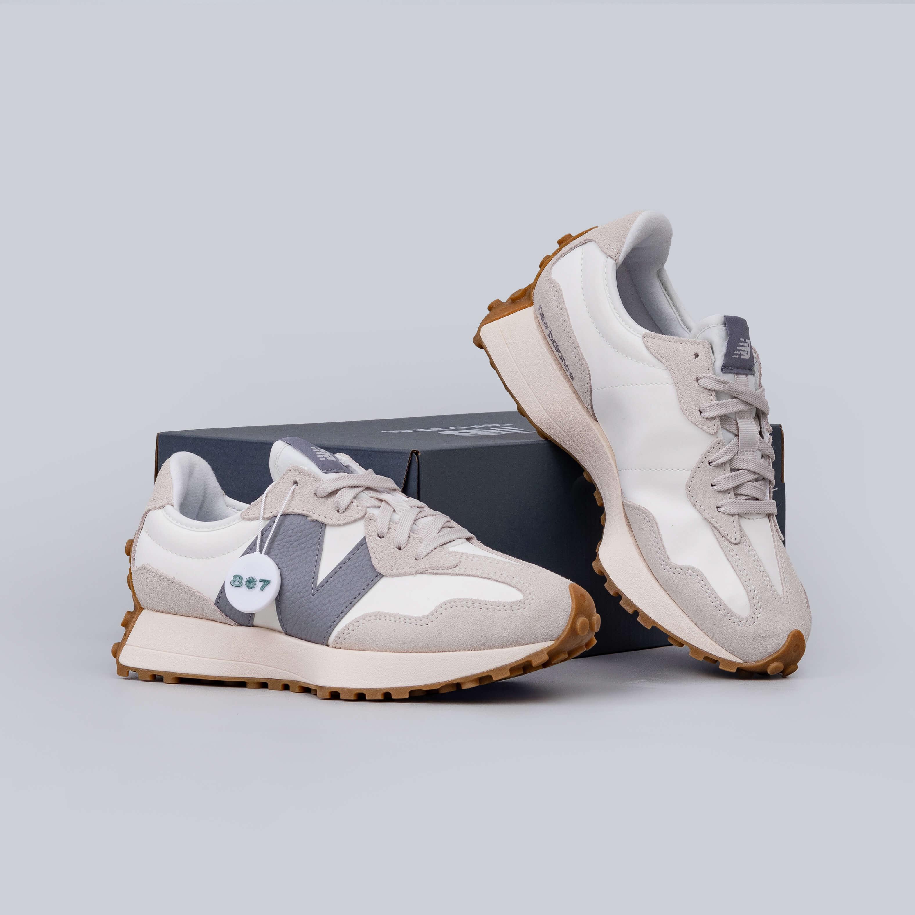 New Balance 327 Moonbeam Shadow Grey
