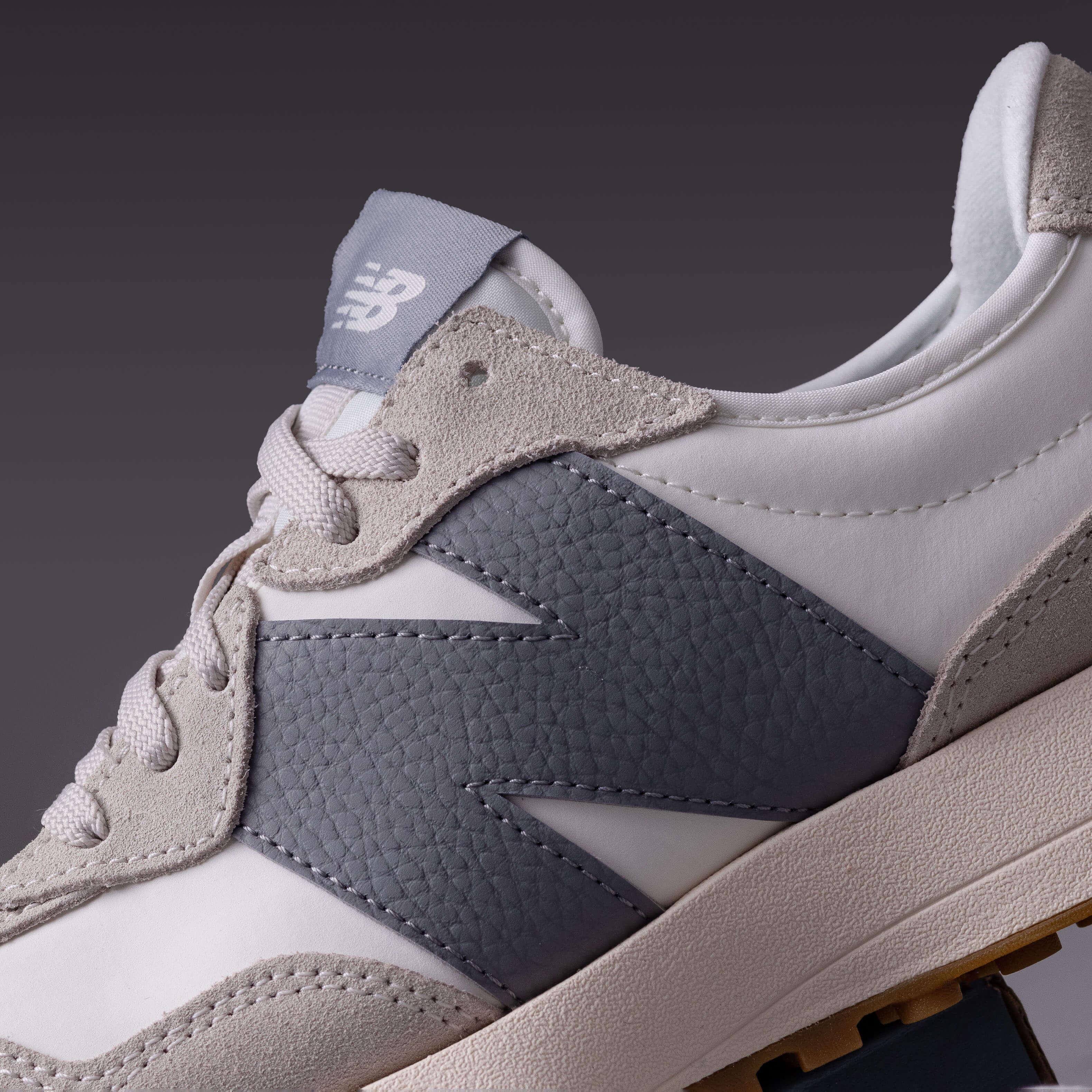 New Balance 327 Moonbeam Shadow Grey