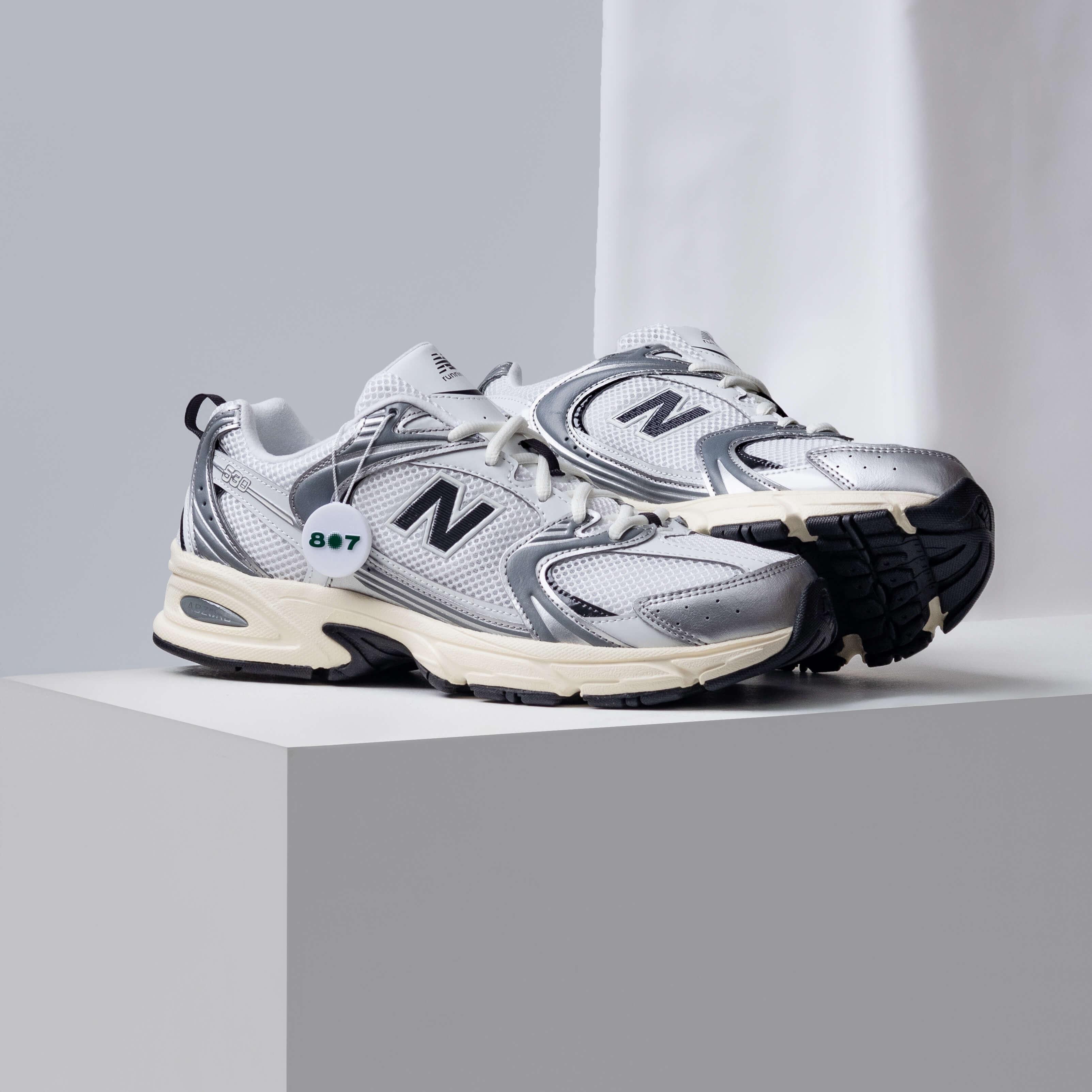 New Balance 530 Silver Metallic Black Cement