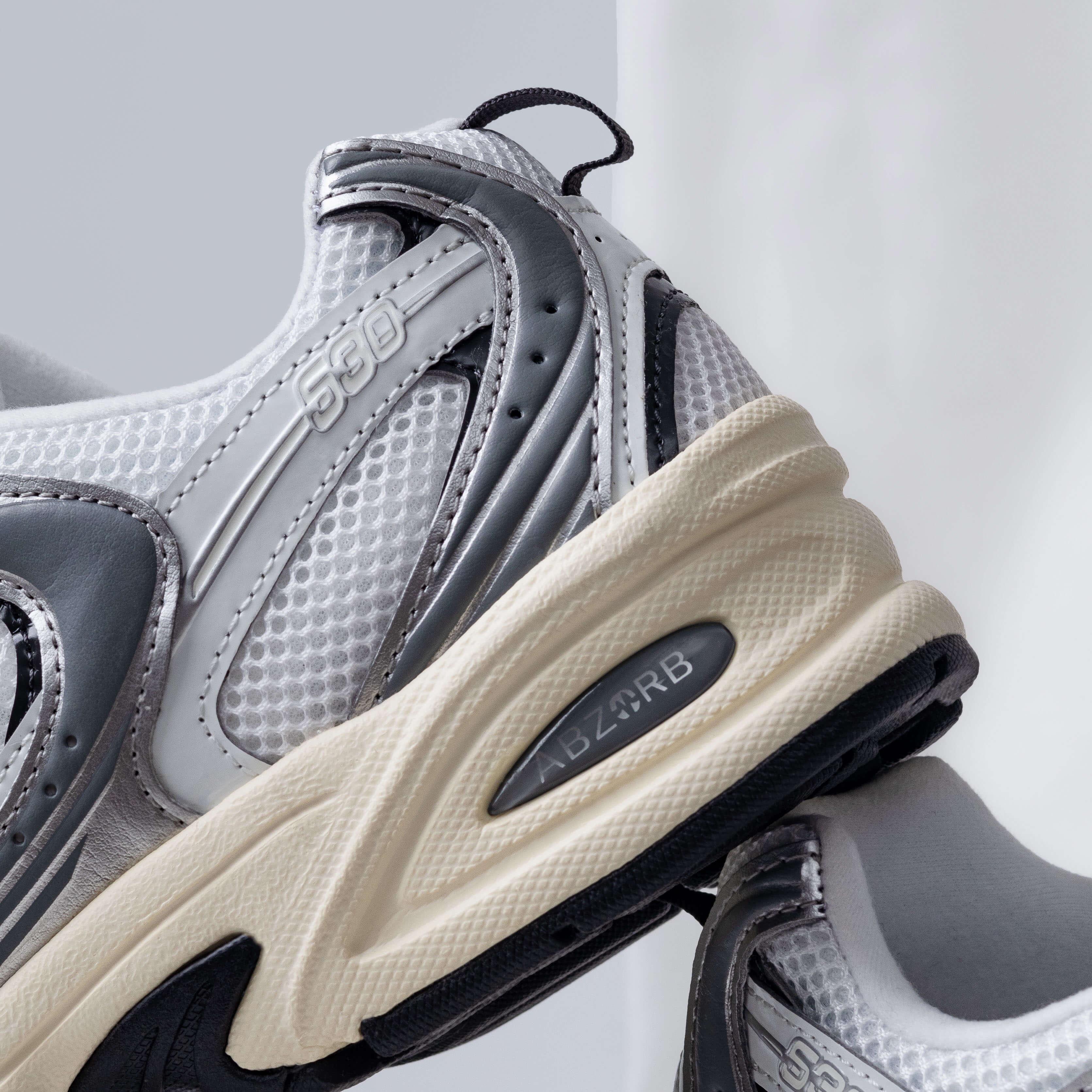 New Balance 530 Silver Metallic Black Cement