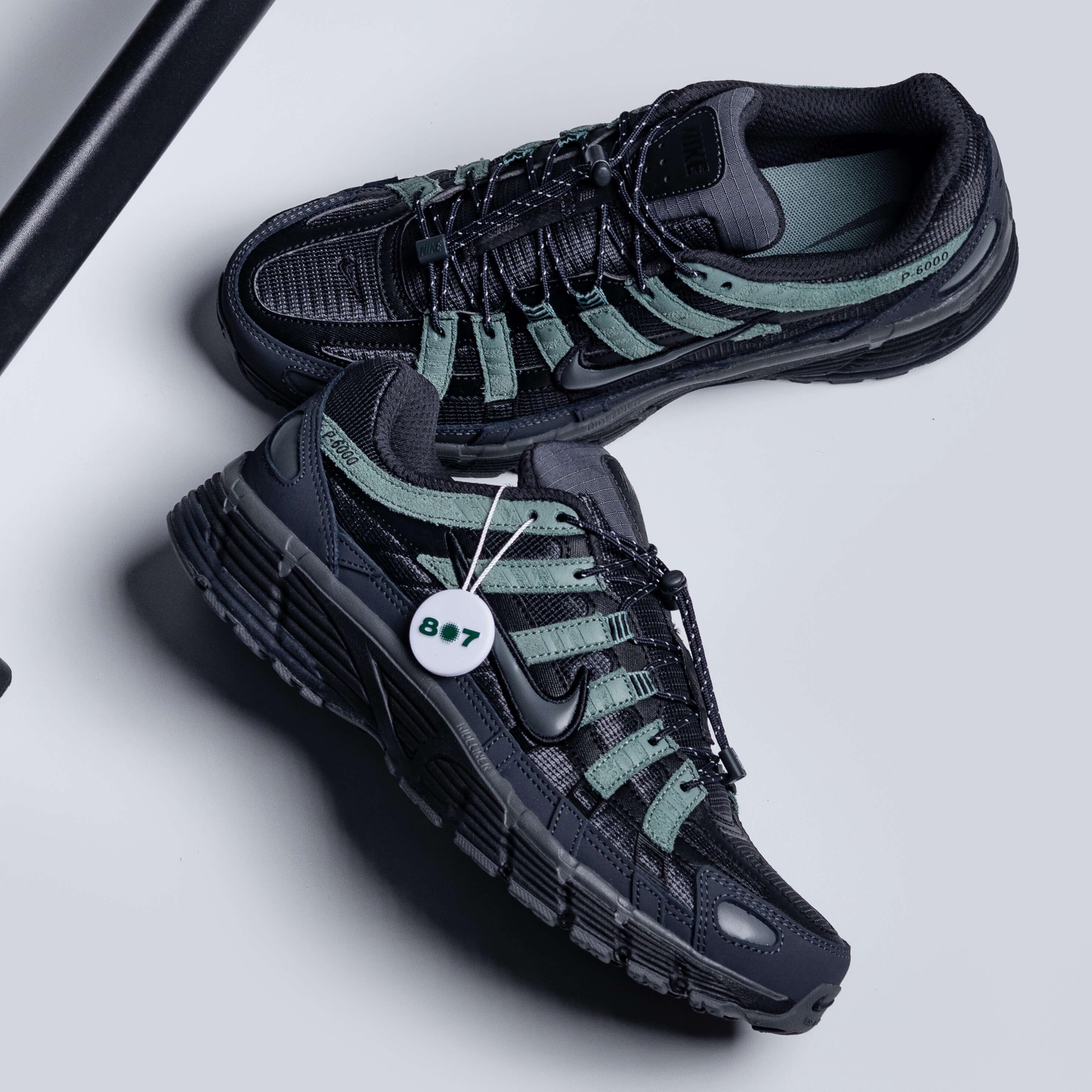 Nike P6000 Anthracite Clay Green