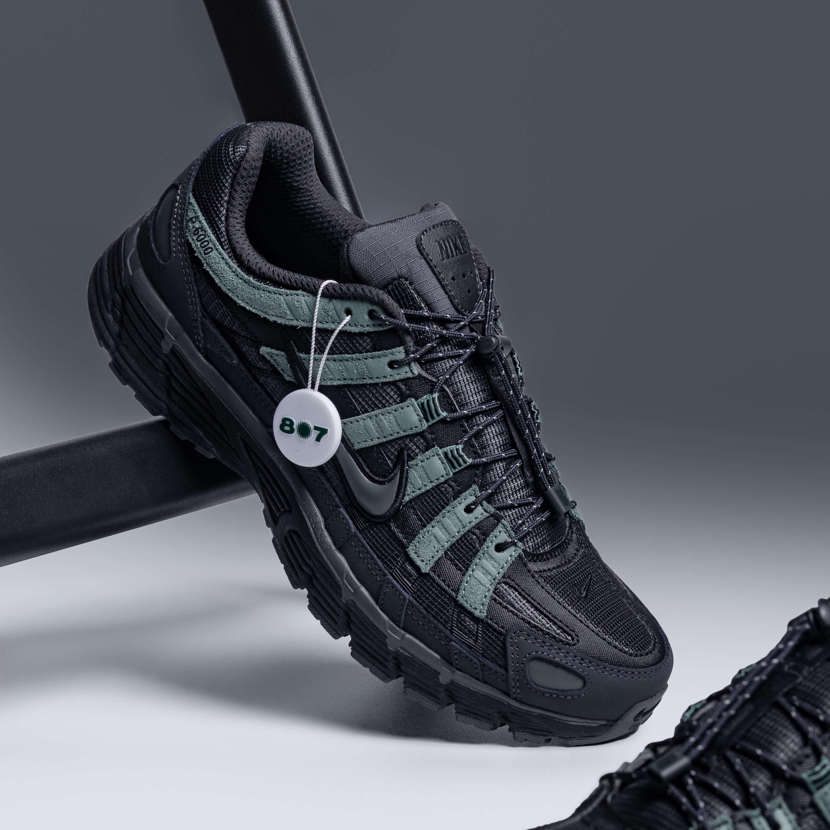 Nike P6000 Anthracite Clay Green