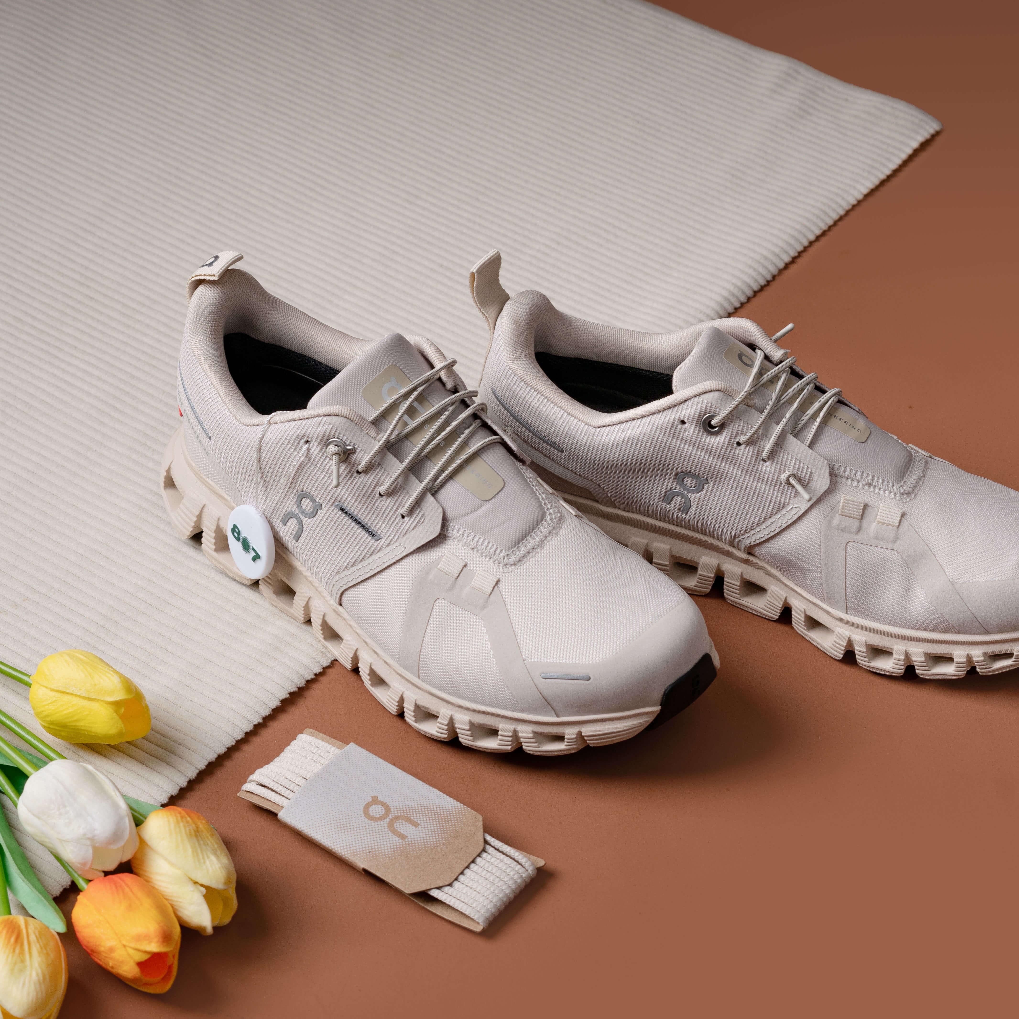 ON Cloud 6 Waterproof Pearl Cream