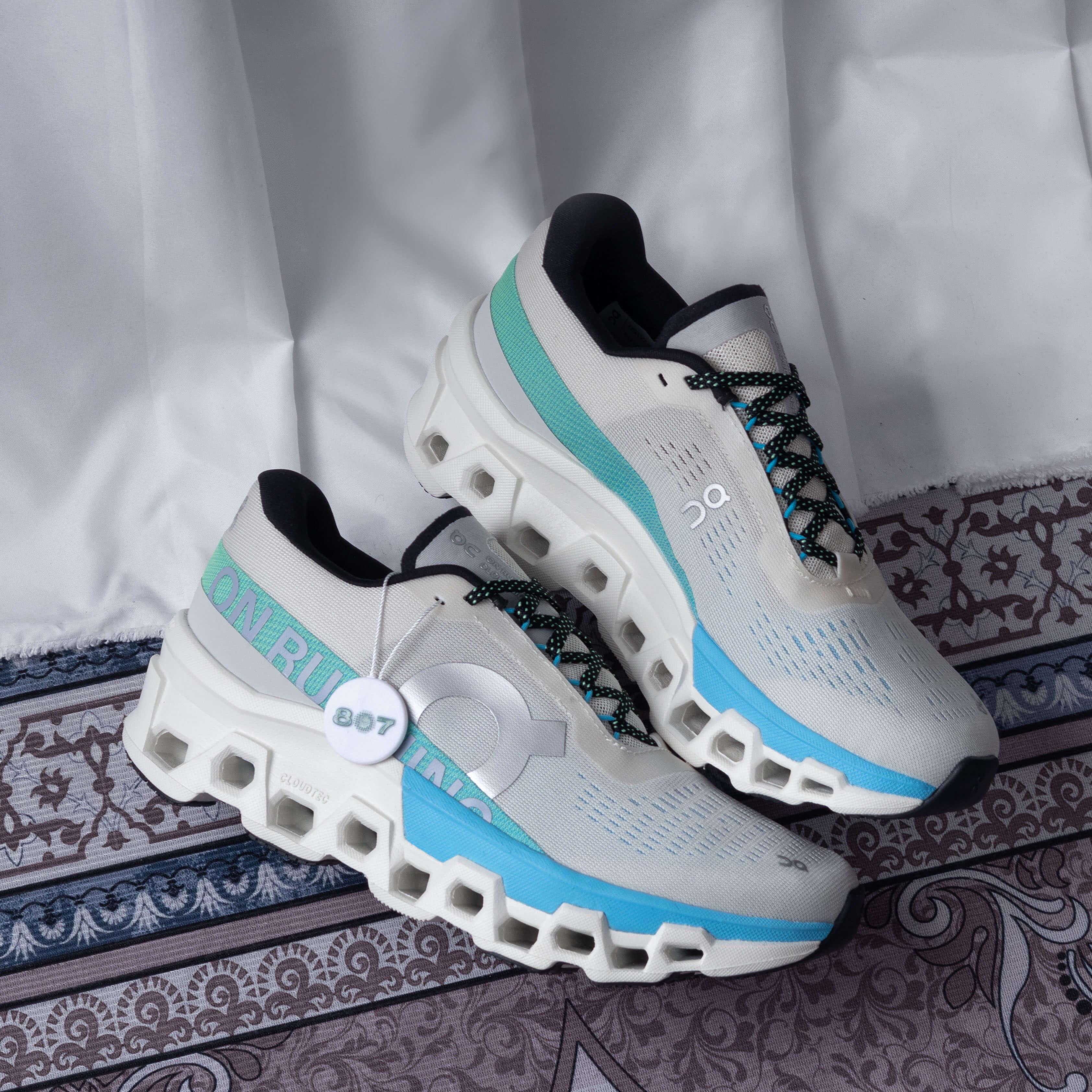 ON Cloudmonster 2 Cream Horizon