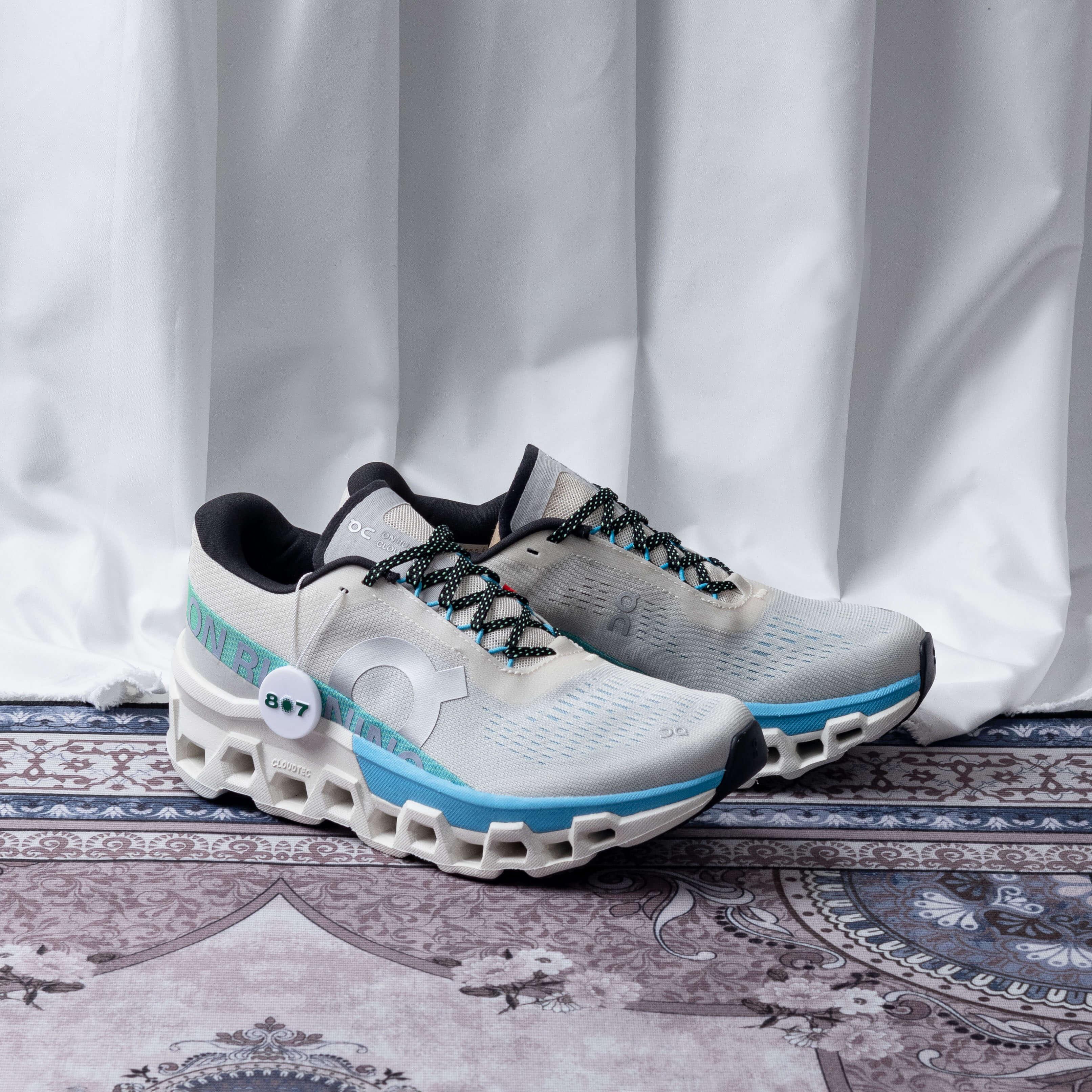 ON Cloudmonster 2 Cream Horizon