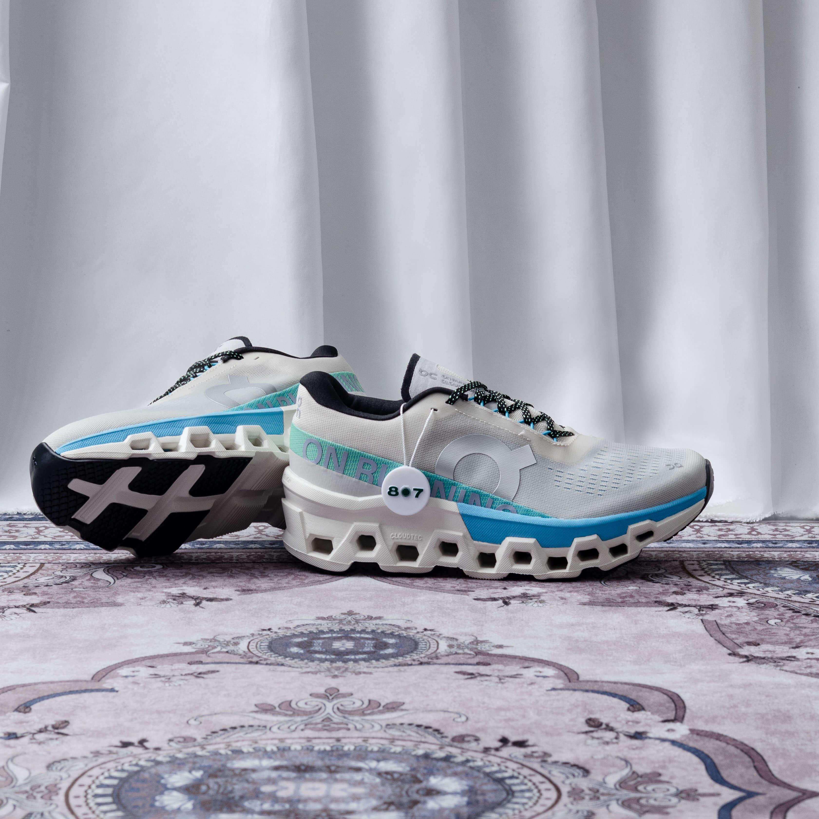 ON Cloudmonster 2 Cream Horizon