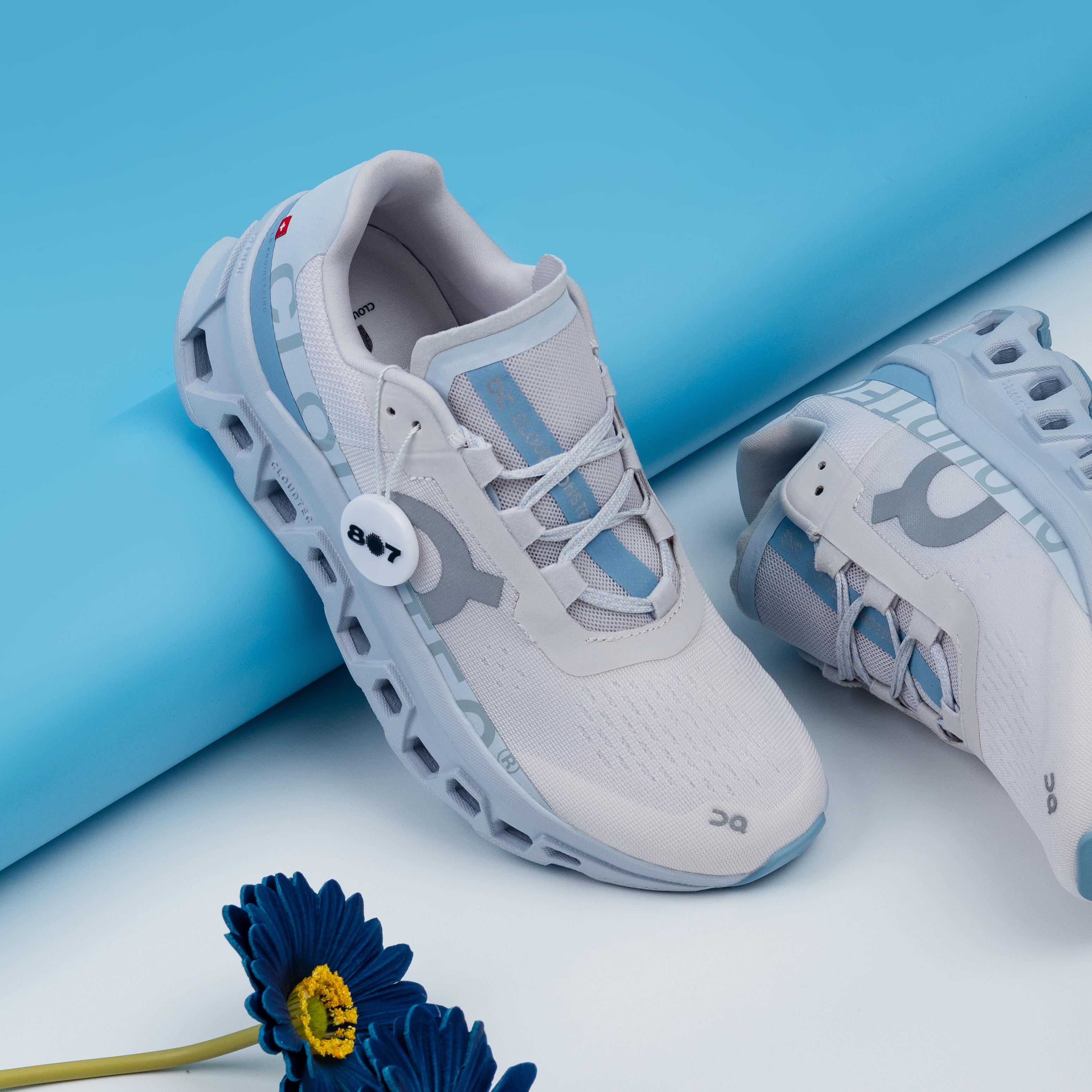 ON Cloudmonster Frost Wash