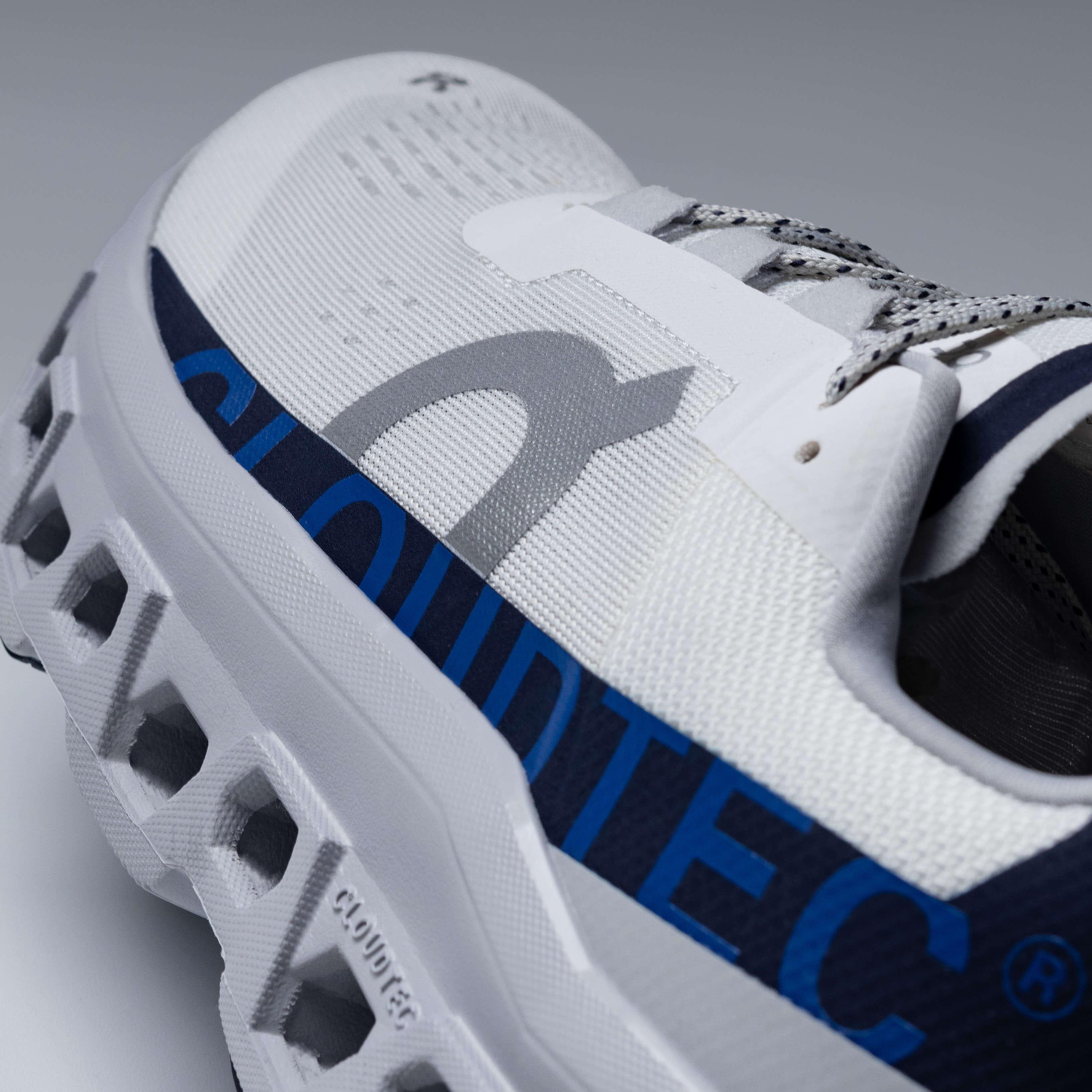 ON Cloudmonster Ivory Midnight