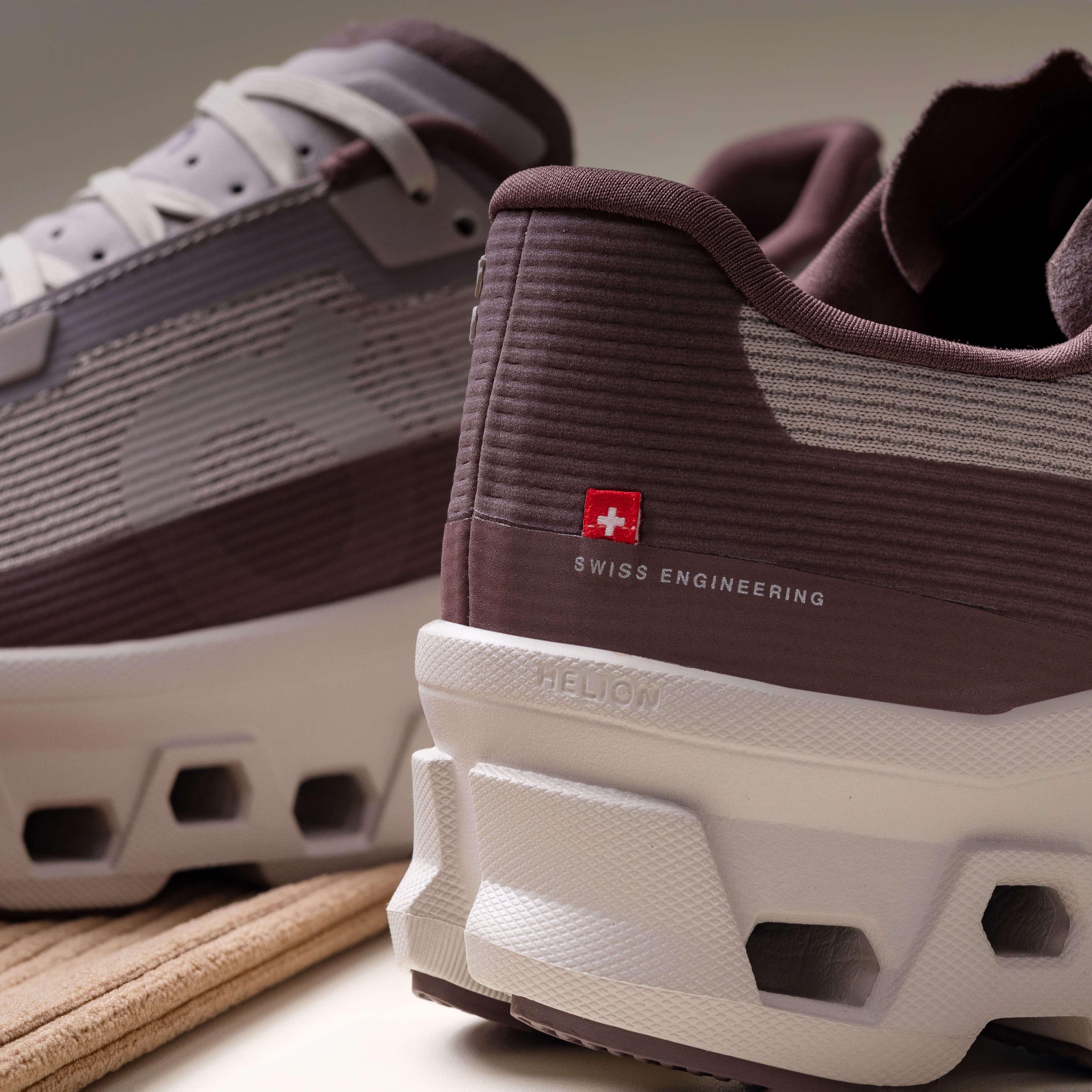 ON Cloudmonster Void Fog Pearl