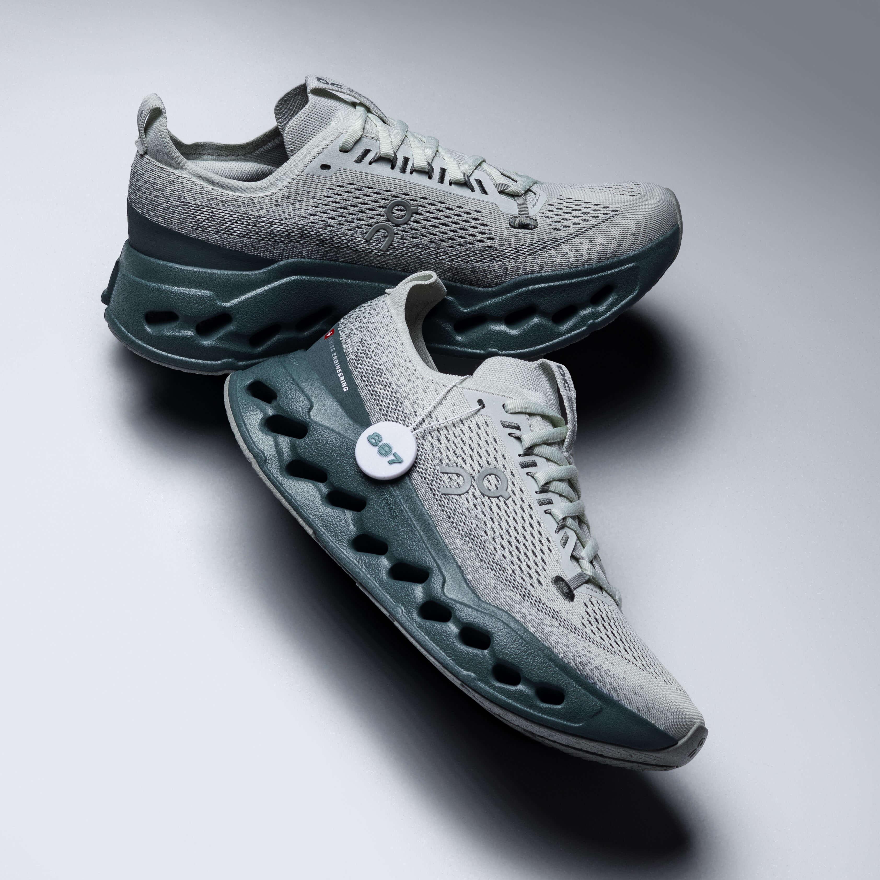 ON Cloudsurfer Iceberg Olive 