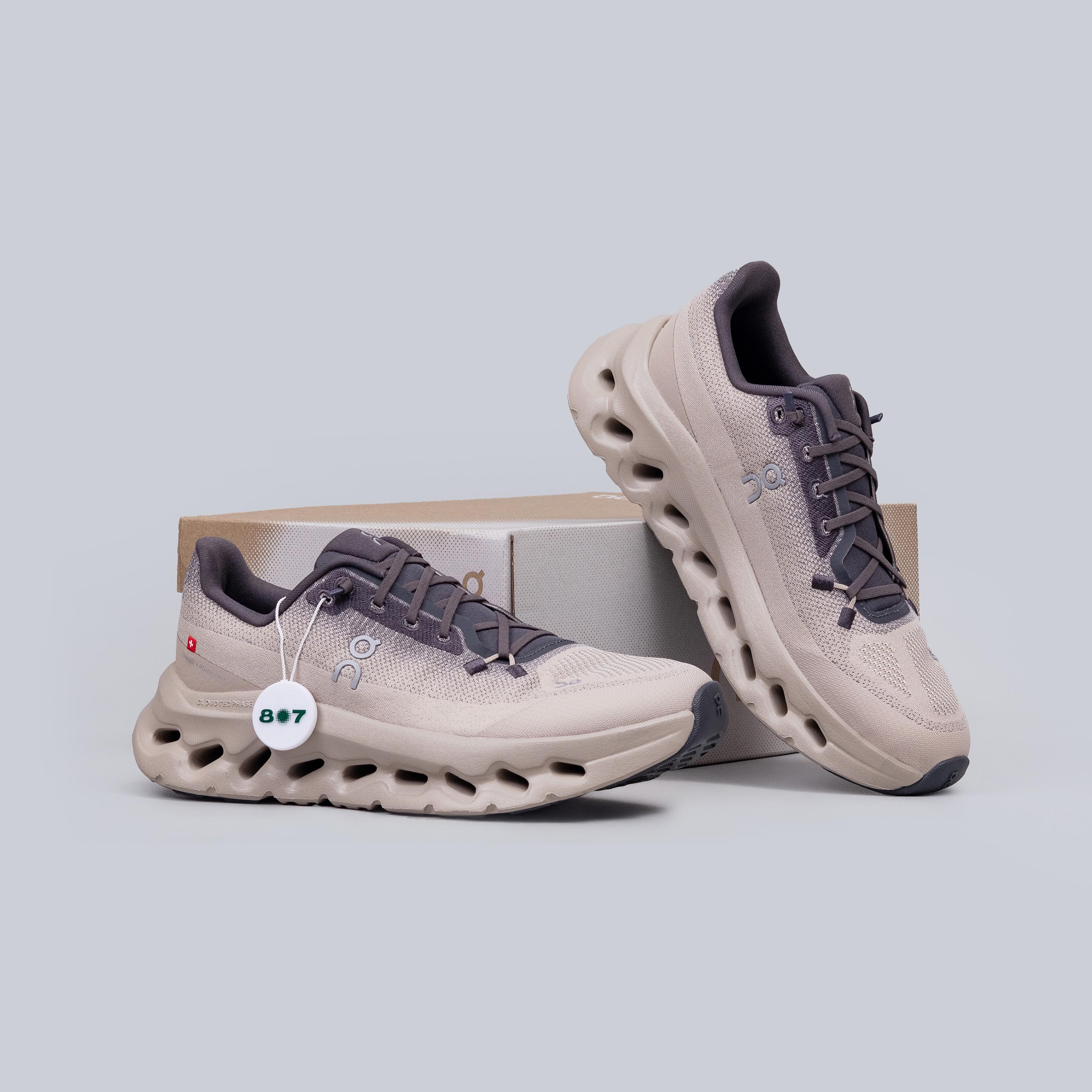 ON Cloudtilt Eclipse Dessert