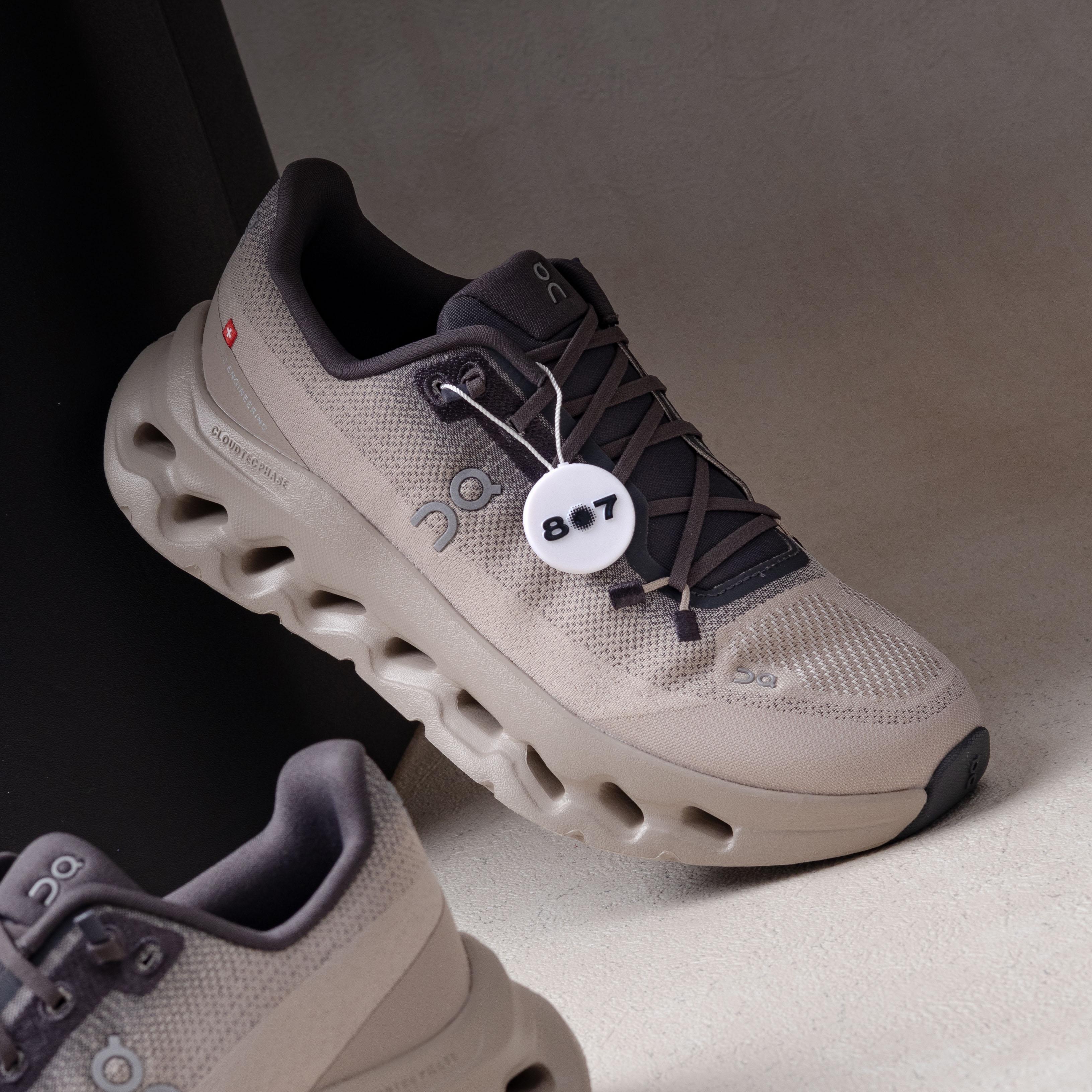 ON Cloudtilt Eclipse Dessert