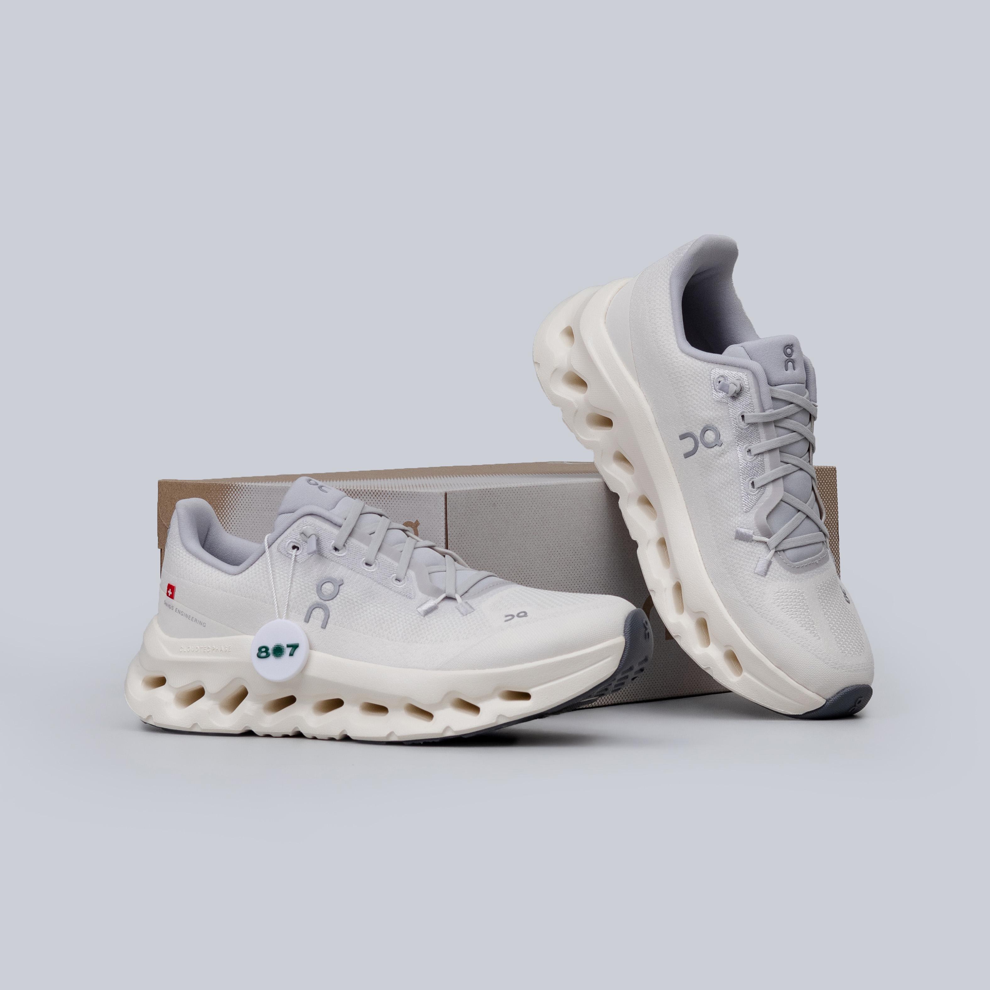 ON Cloudtilt Grey Ivory White