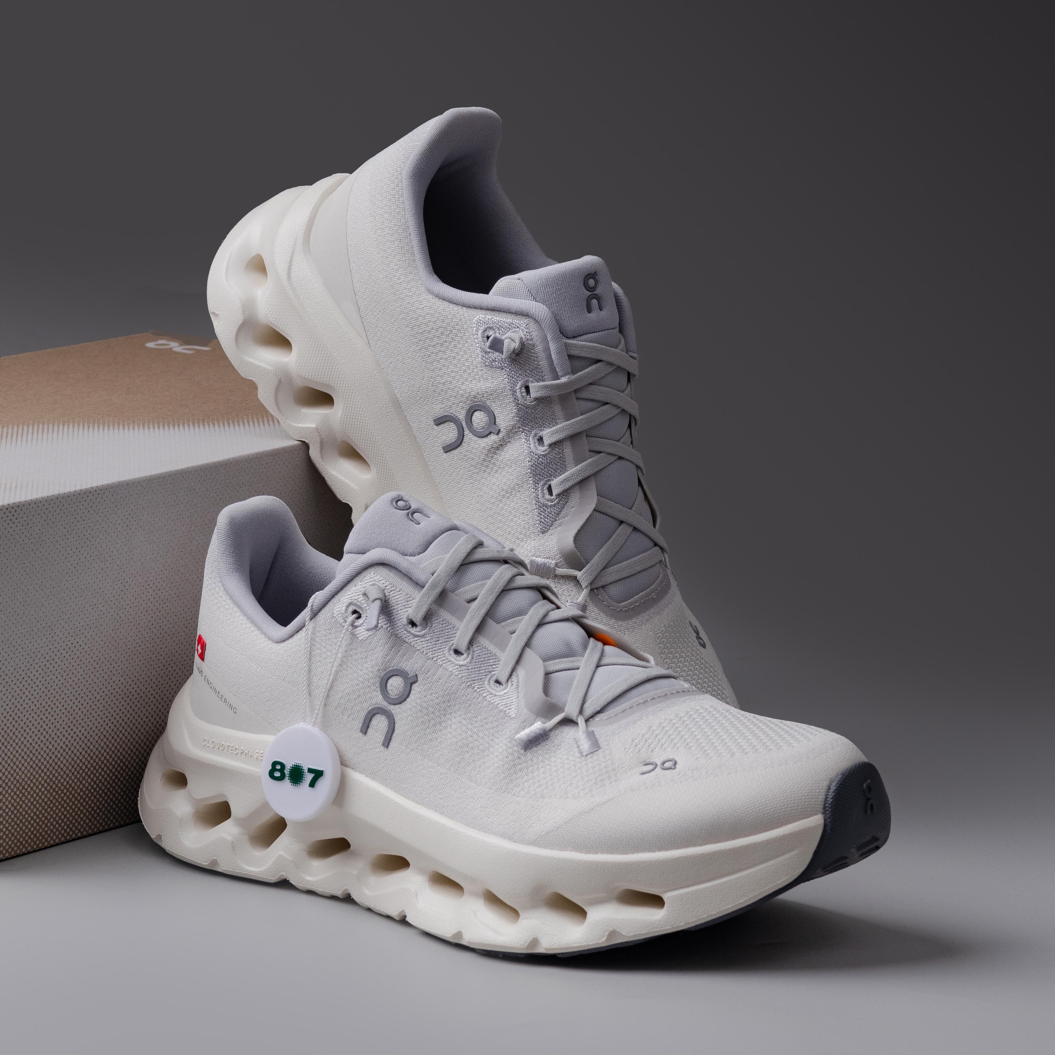 ON Cloudtilt Grey Ivory White