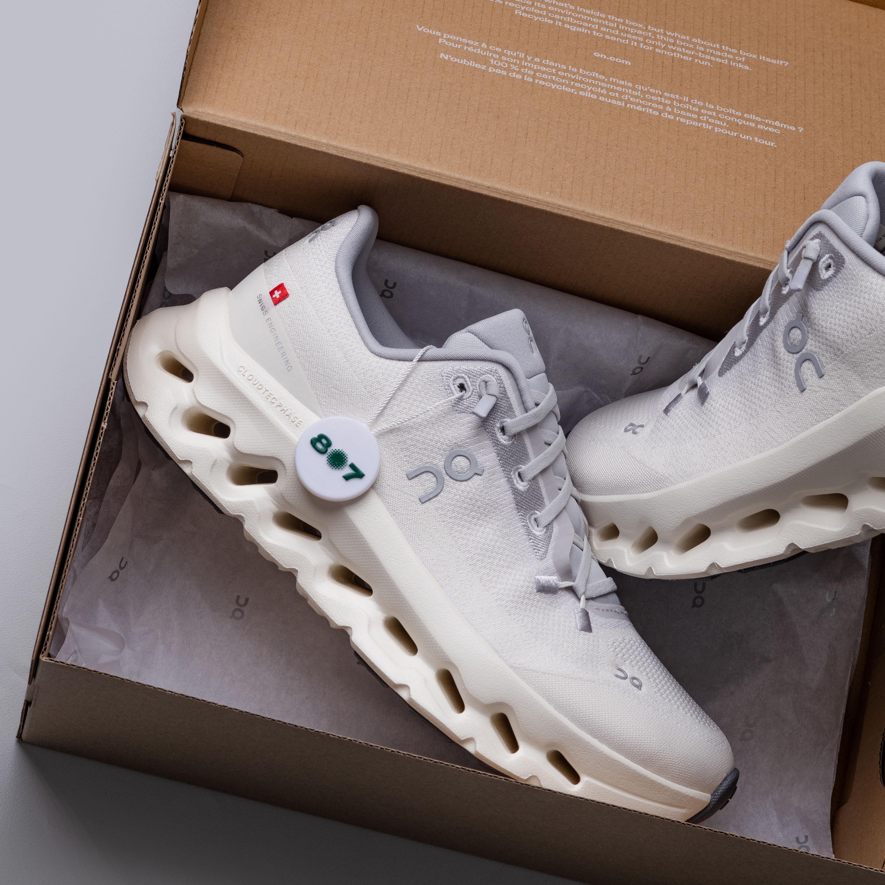 ON Cloudtilt Grey Ivory White