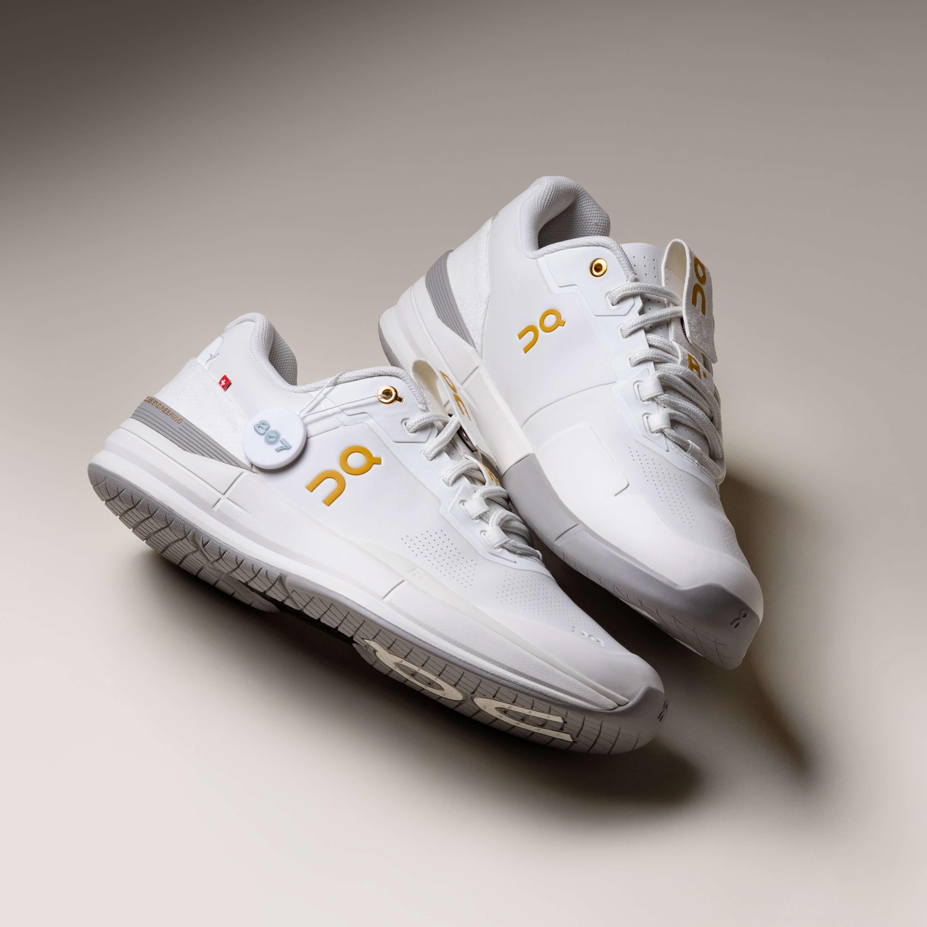 ON The Roger Pro Ace Ivory Fog