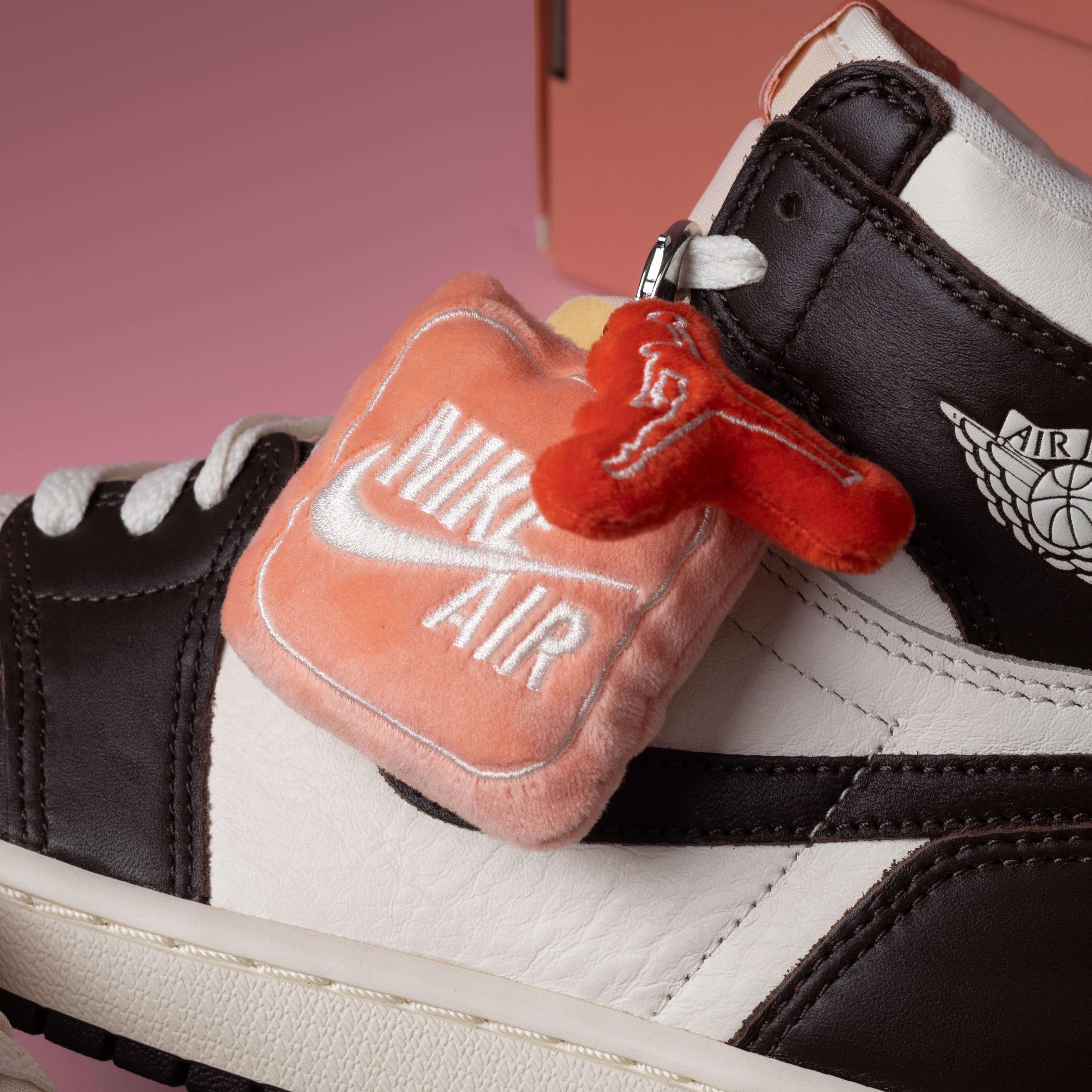 Air Jordan 1 High OG Light Madder Root