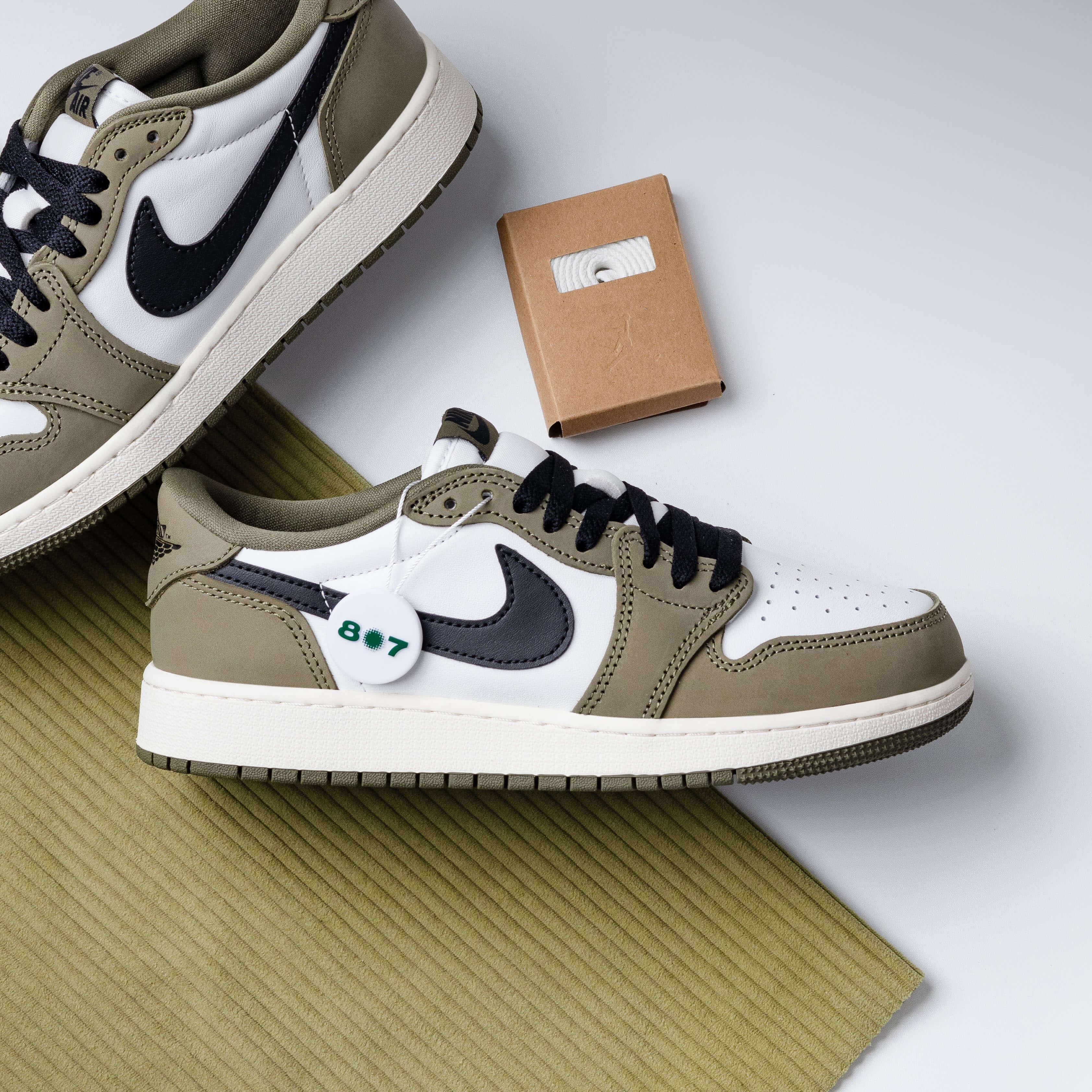 Air Jordan 1 Low OG Medium Olive GS Women