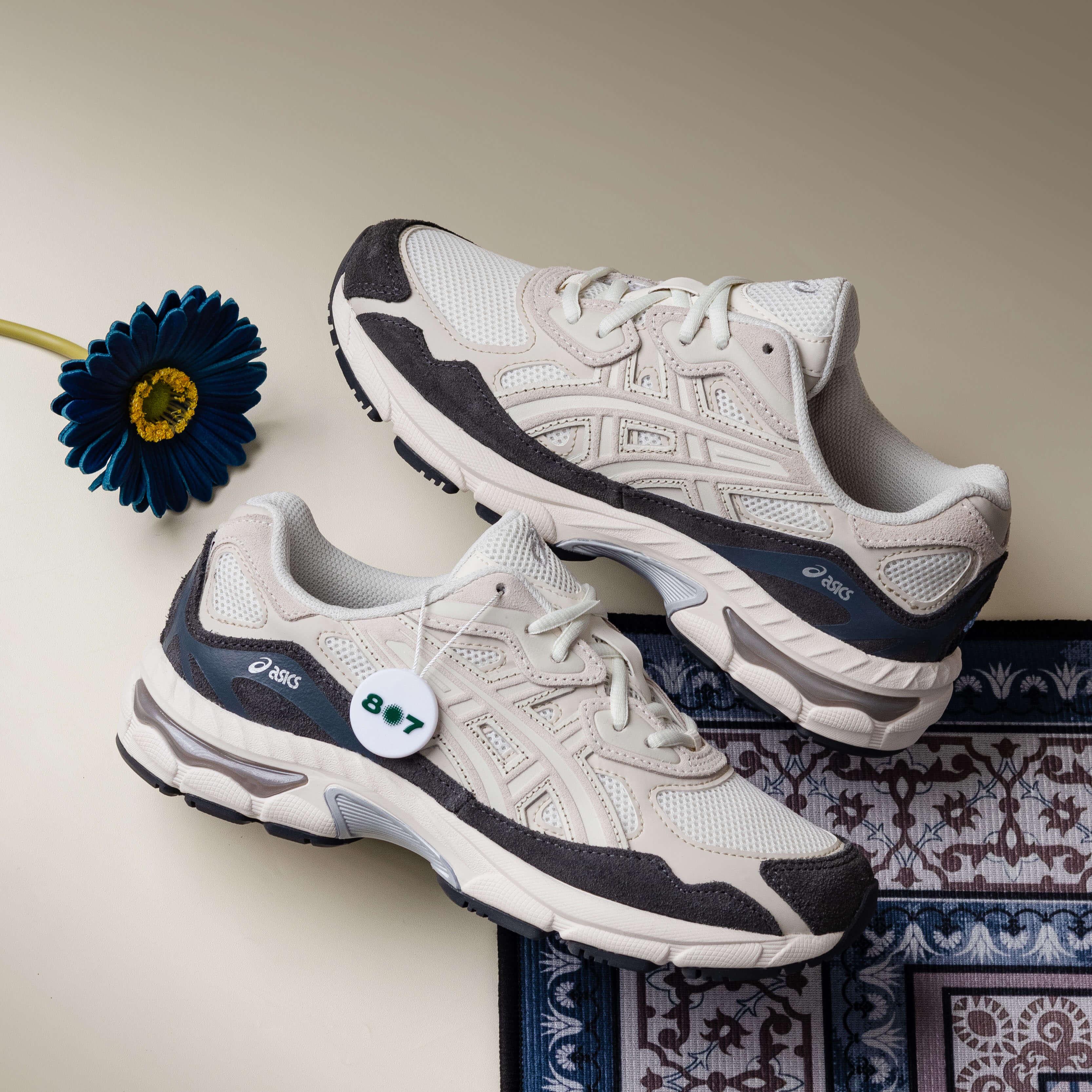 Asics Gel NYC Cream Smoke Grey GS Women