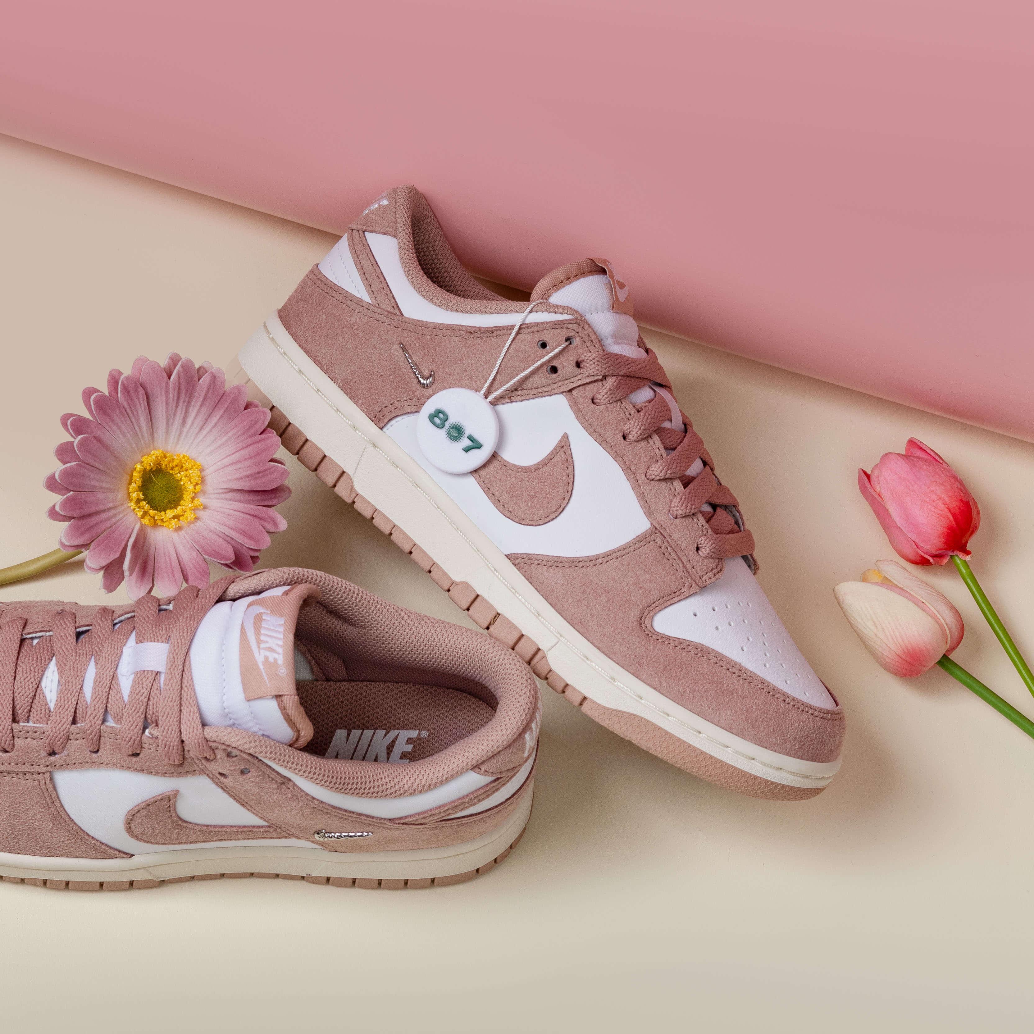 Dunk Low Rose Whisper Gold Mini Swoosh
