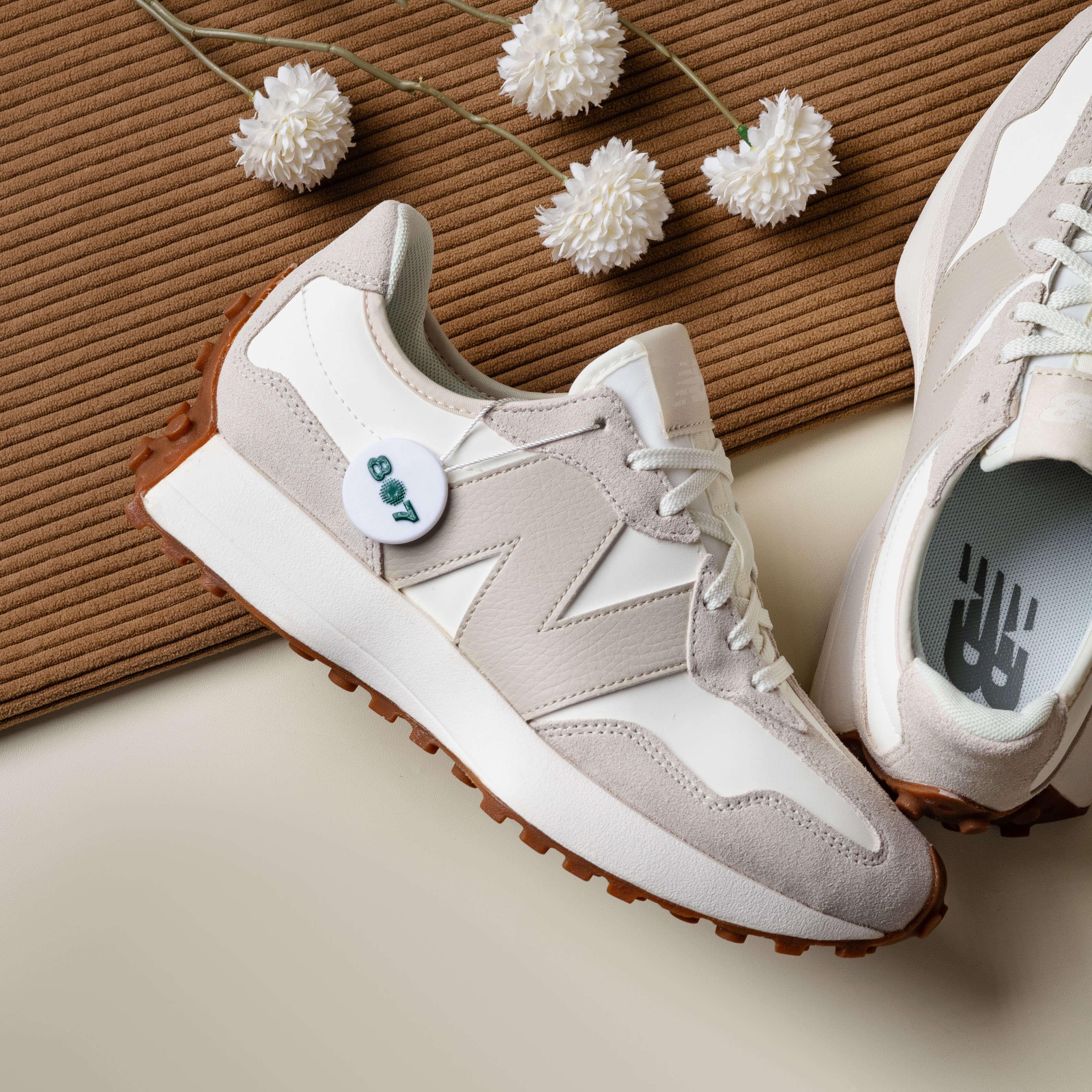 New Balance 327 Beige White Gum Pink