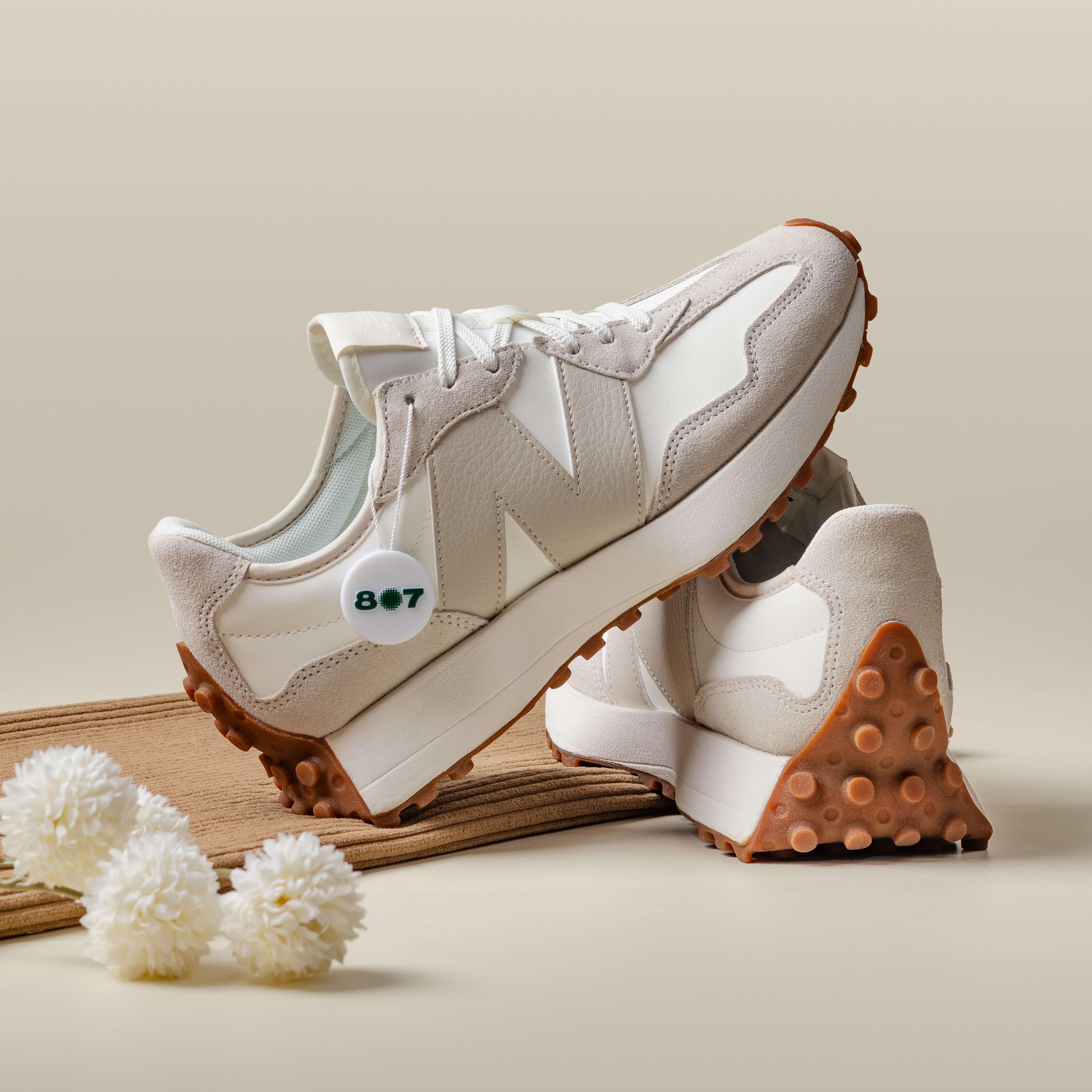 New Balance 327 Beige White Gum Pink